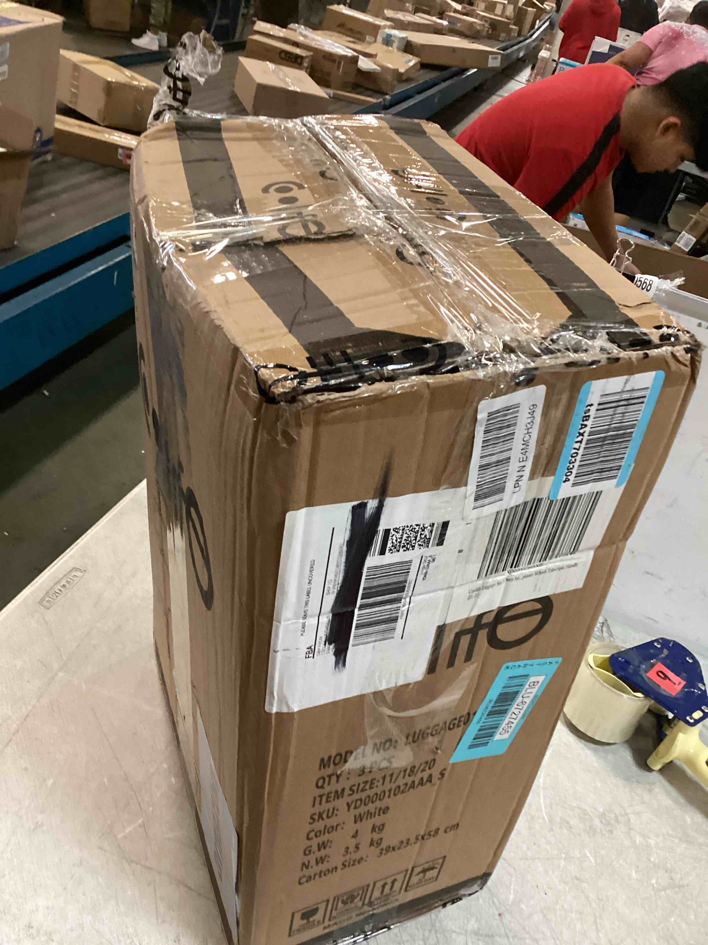 https://s3.amazonaws.com/lotting-images-prod/bidfta/BLU6727455_1722516741858.jpeg