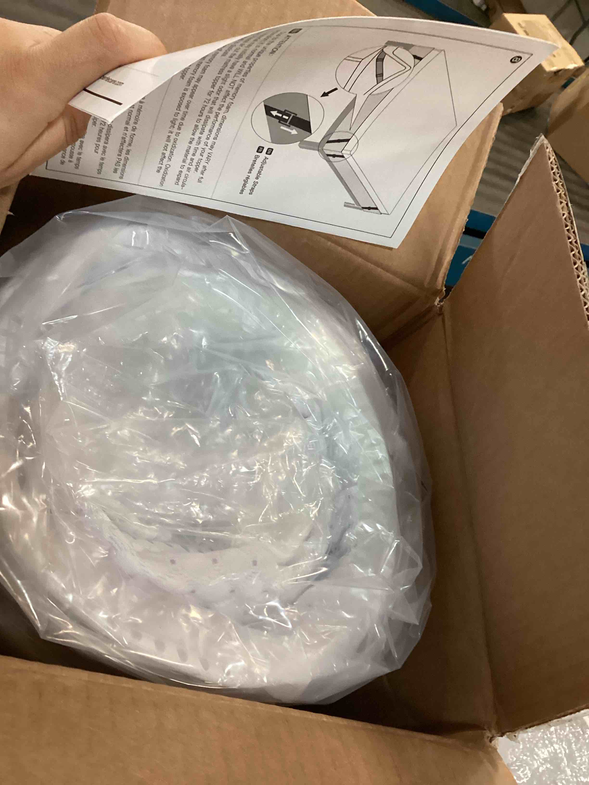 https://s3.amazonaws.com/lotting-images-prod/bidfta/BLU6727521_1722523316448.jpeg