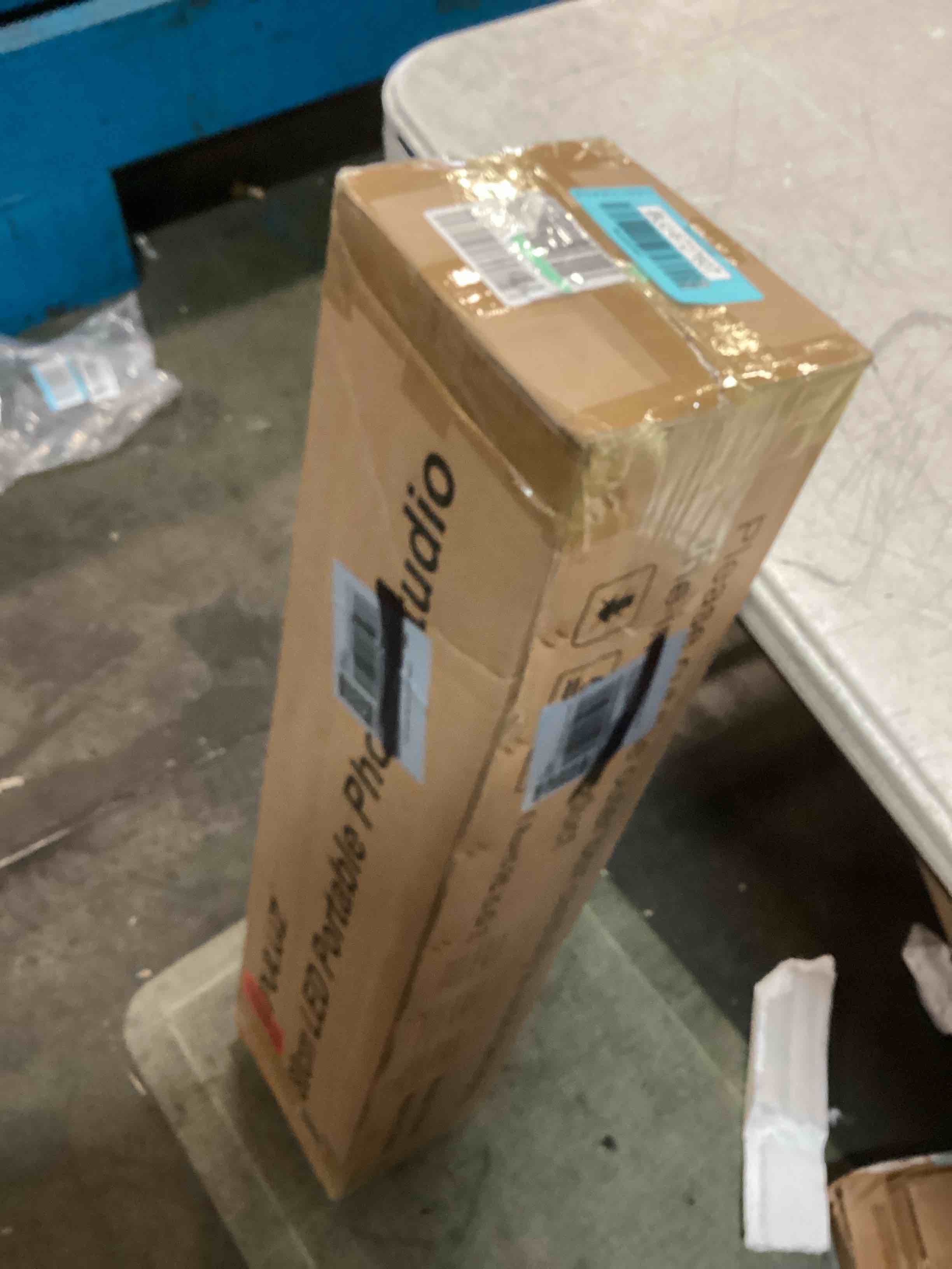 https://s3.amazonaws.com/lotting-images-prod/bidfta/BLU6727607_1722535310931.jpeg