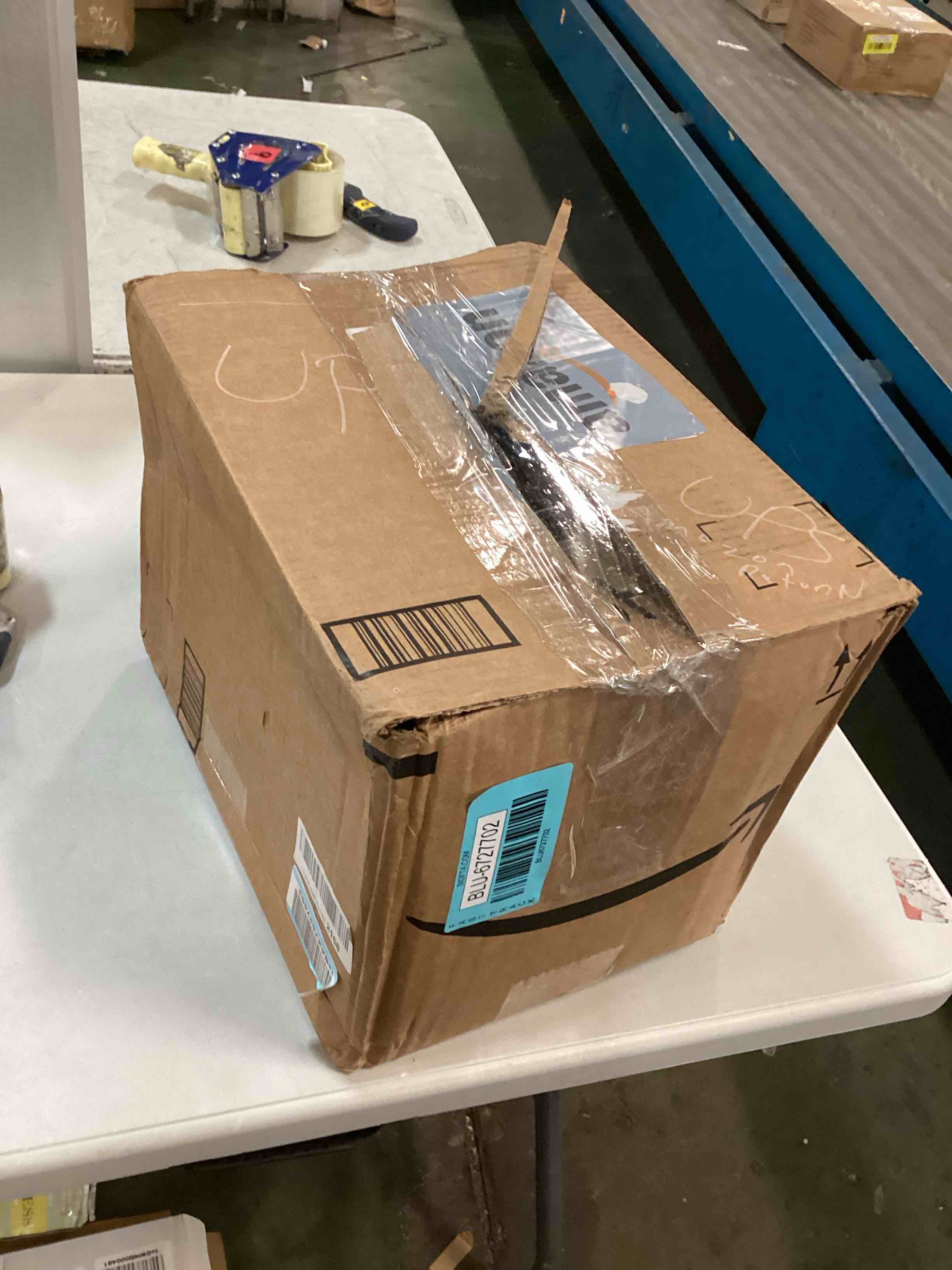 https://s3.amazonaws.com/lotting-images-prod/bidfta/BLU6727702_1722605672832.jpeg