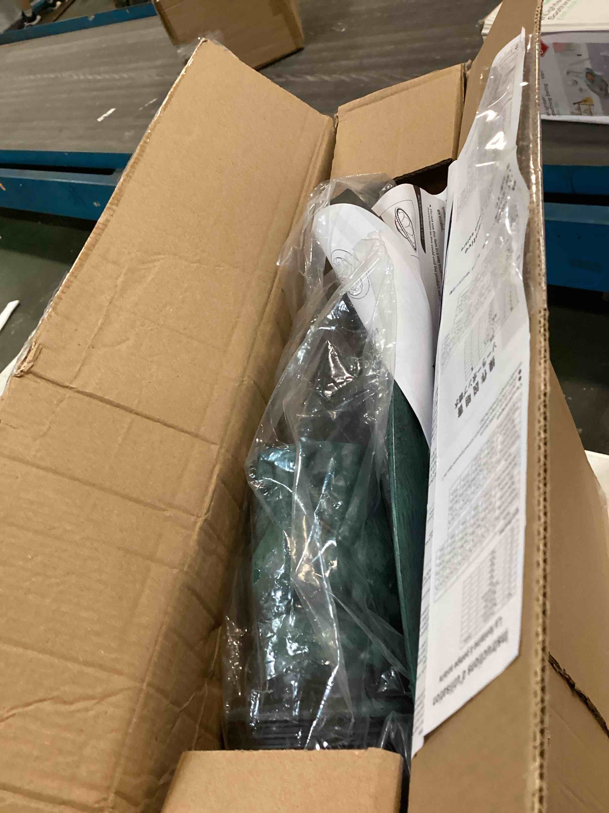 https://s3.amazonaws.com/lotting-images-prod/bidfta/BLU6727773_1722614034937.jpeg