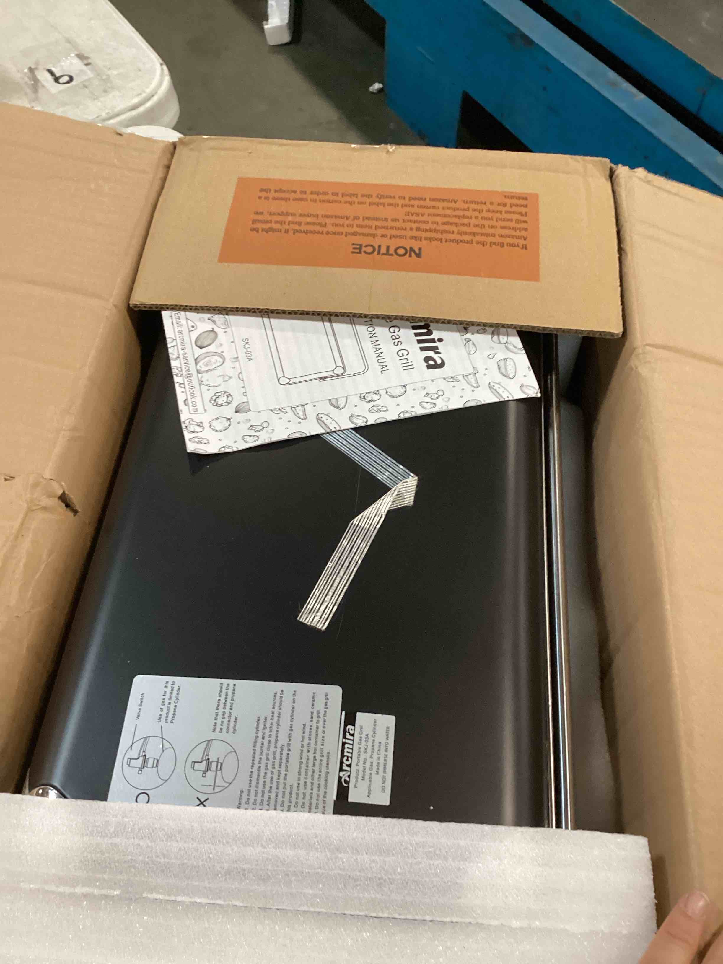 https://s3.amazonaws.com/lotting-images-prod/bidfta/BLU6727886_1722627612070.jpeg