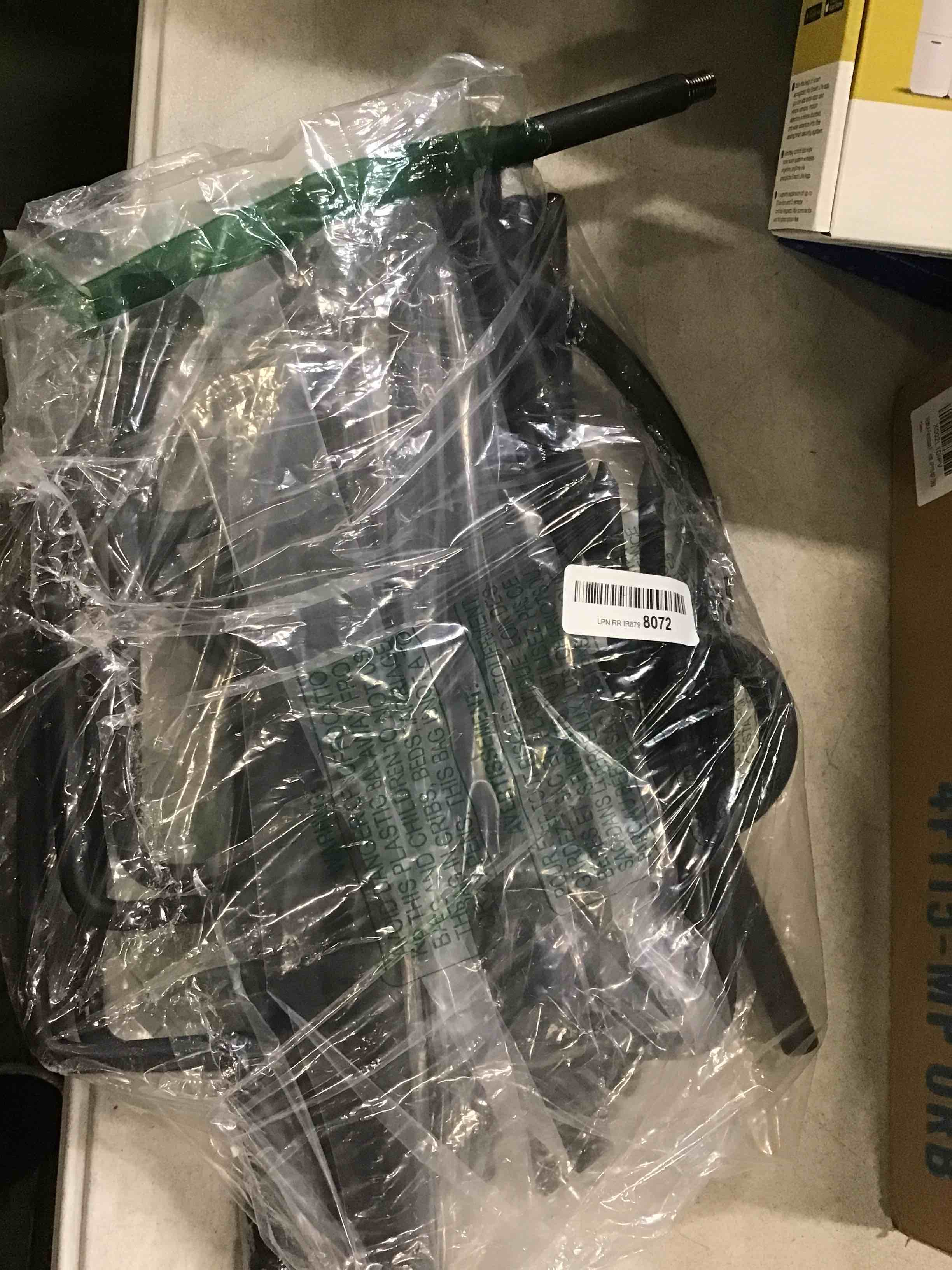https://s3.amazonaws.com/lotting-images-prod/bidfta/BLU6728555_1719926819998.jpeg