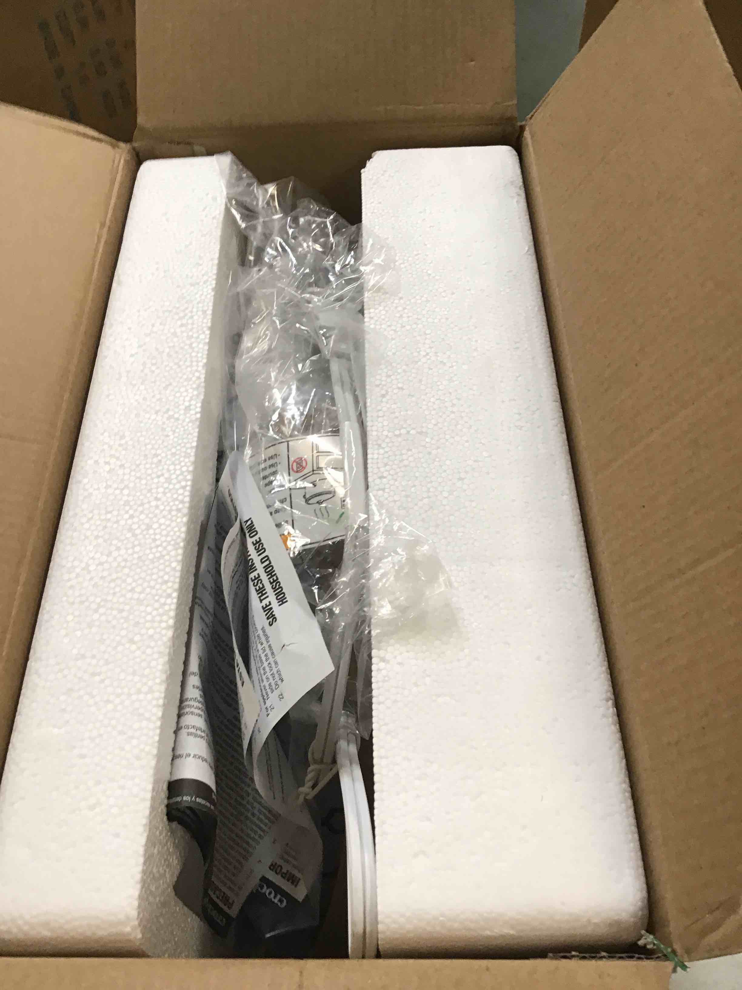 https://s3.amazonaws.com/lotting-images-prod/bidfta/BLU6728595_1719932115468.jpeg