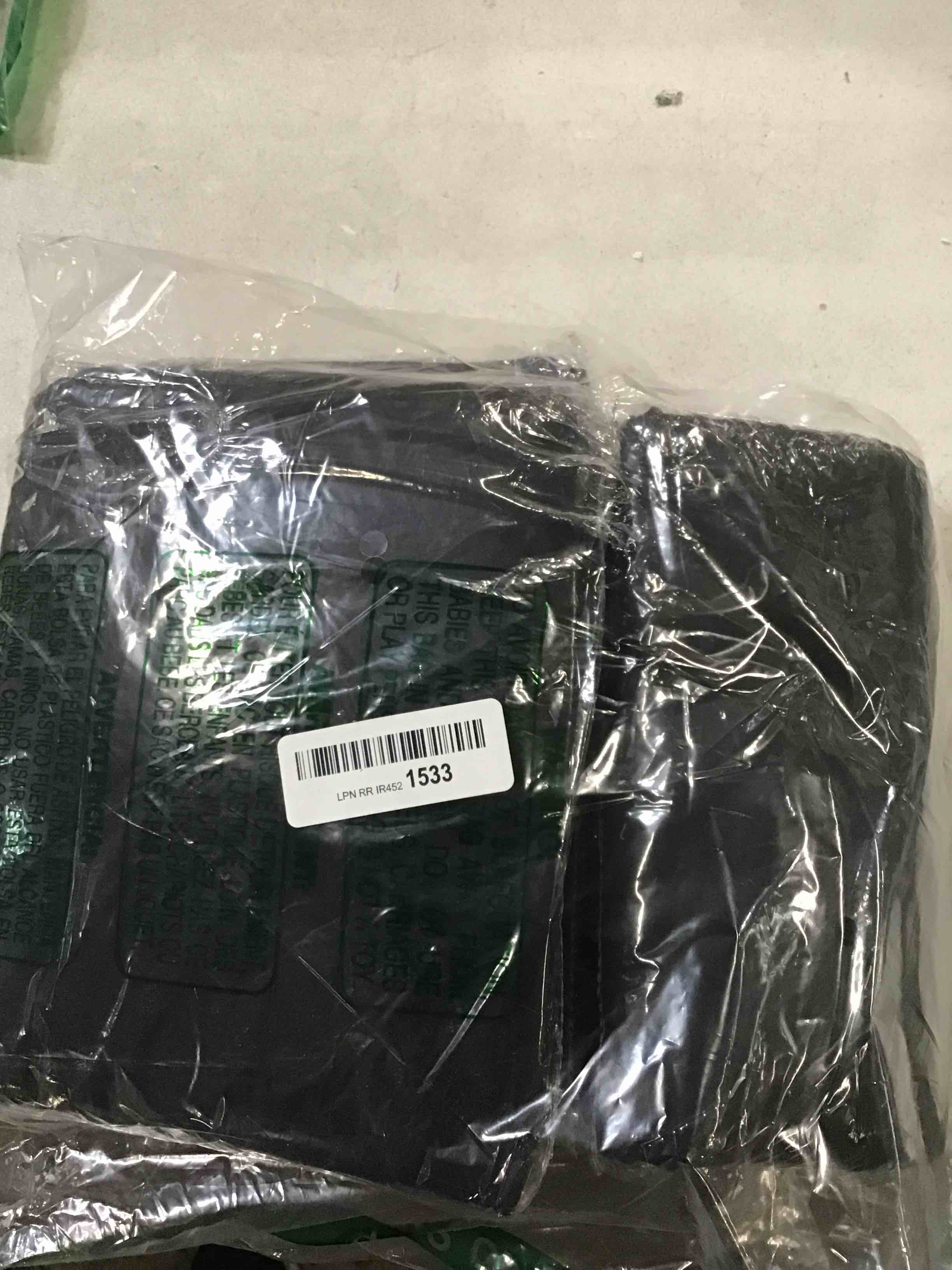https://s3.amazonaws.com/lotting-images-prod/bidfta/BLU6728635_1719935345642.jpeg