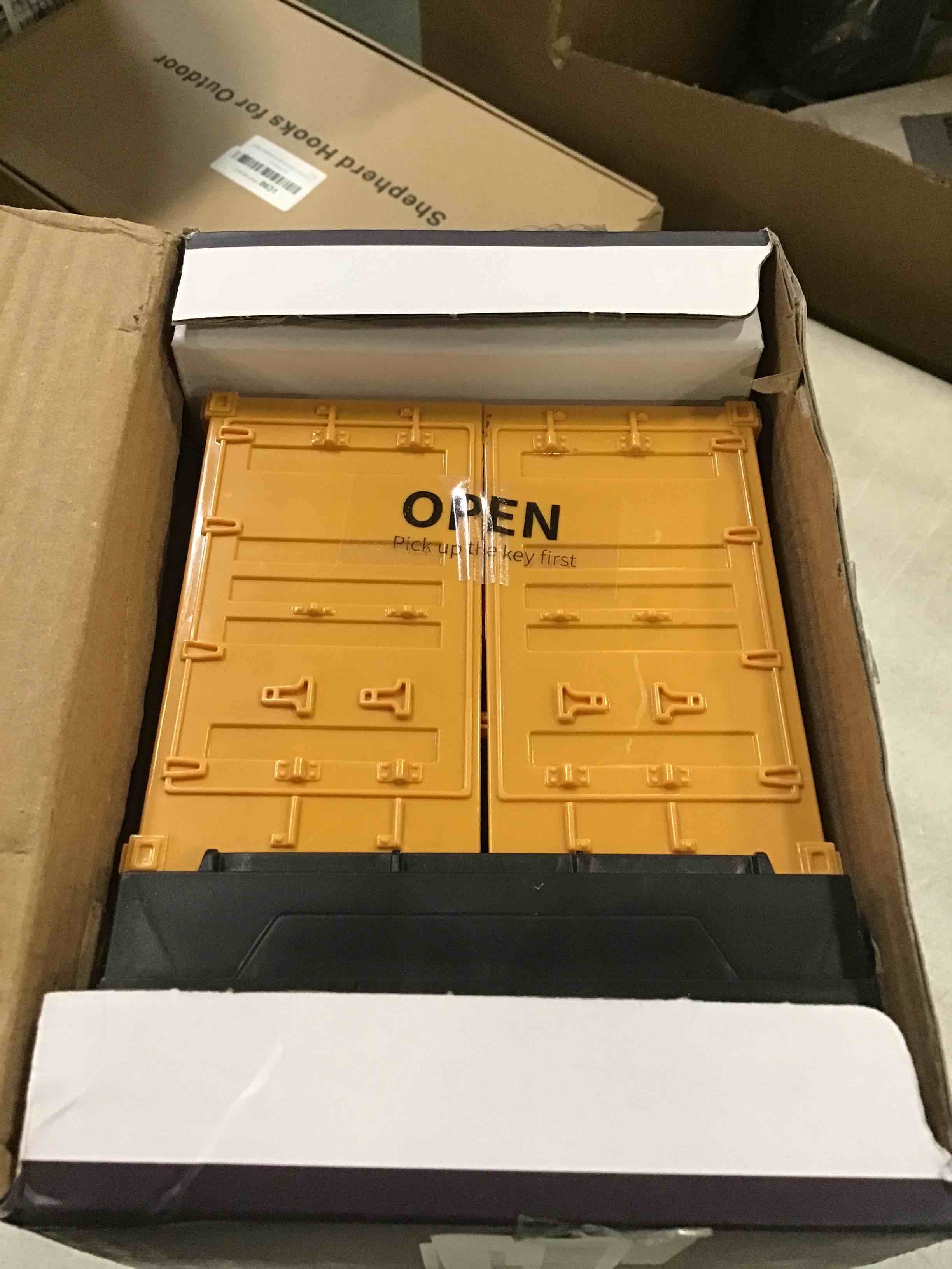 https://s3.amazonaws.com/lotting-images-prod/bidfta/BLU6728734_1720010156840.jpeg