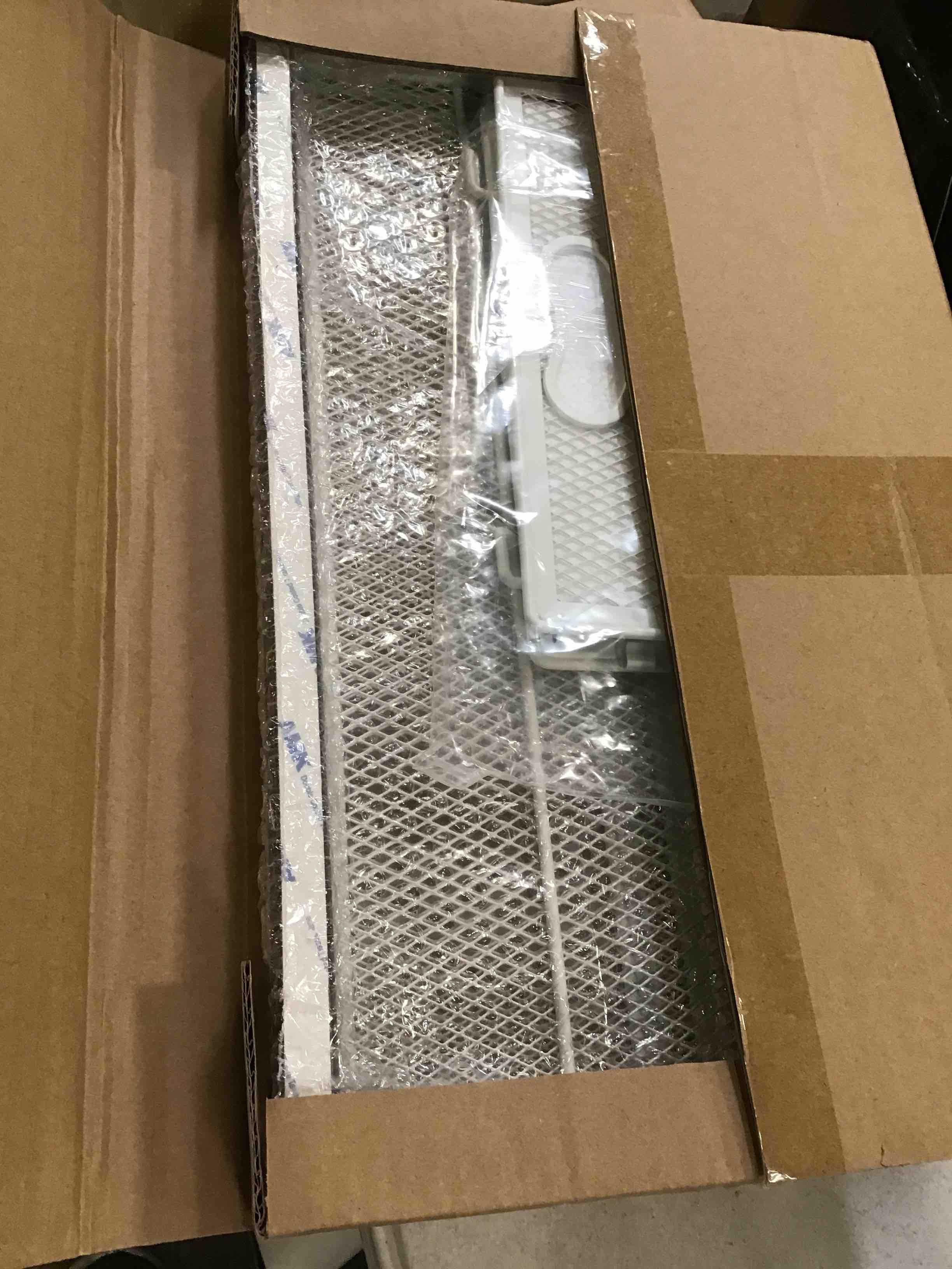 https://s3.amazonaws.com/lotting-images-prod/bidfta/BLU6728787_1720013381780.jpeg