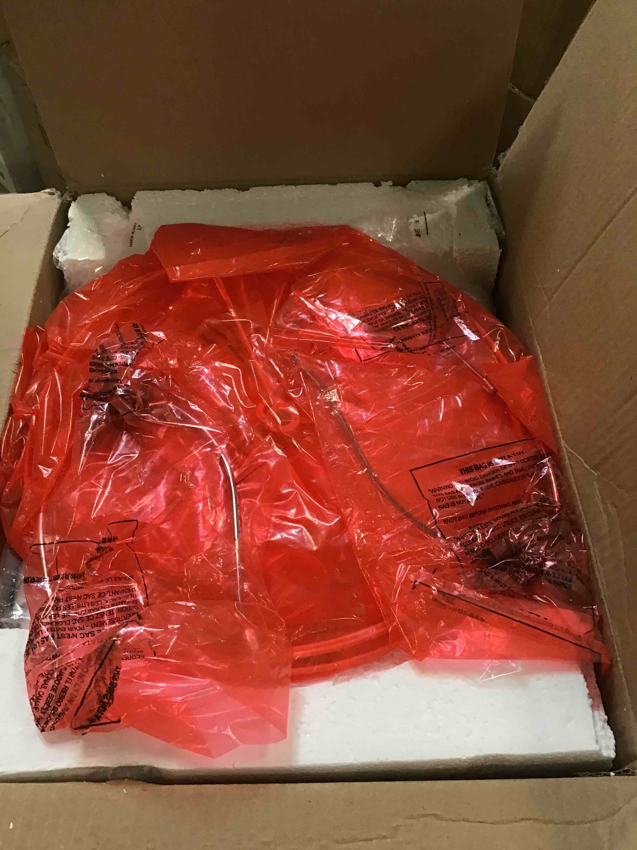 https://s3.amazonaws.com/lotting-images-prod/bidfta/BLU6728832_1720018295129.jpeg