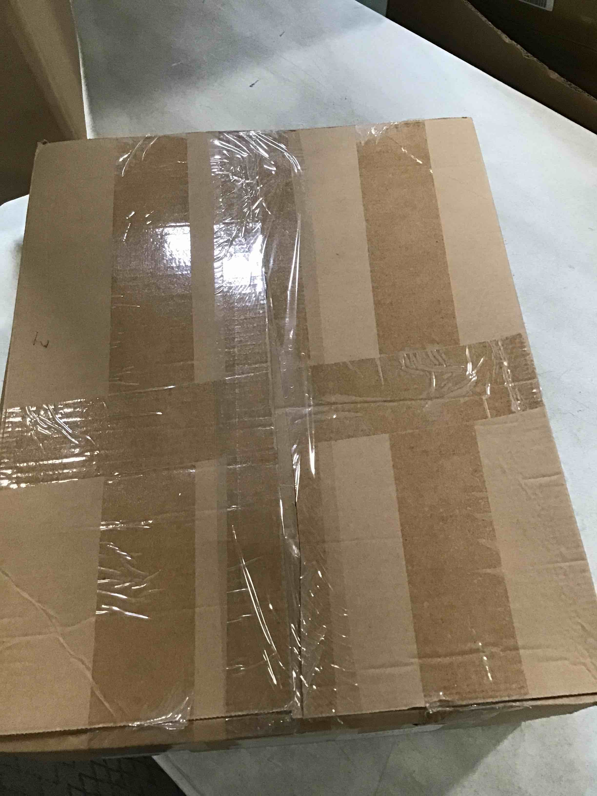 https://s3.amazonaws.com/lotting-images-prod/bidfta/BLU6729093_1720037837373.jpeg