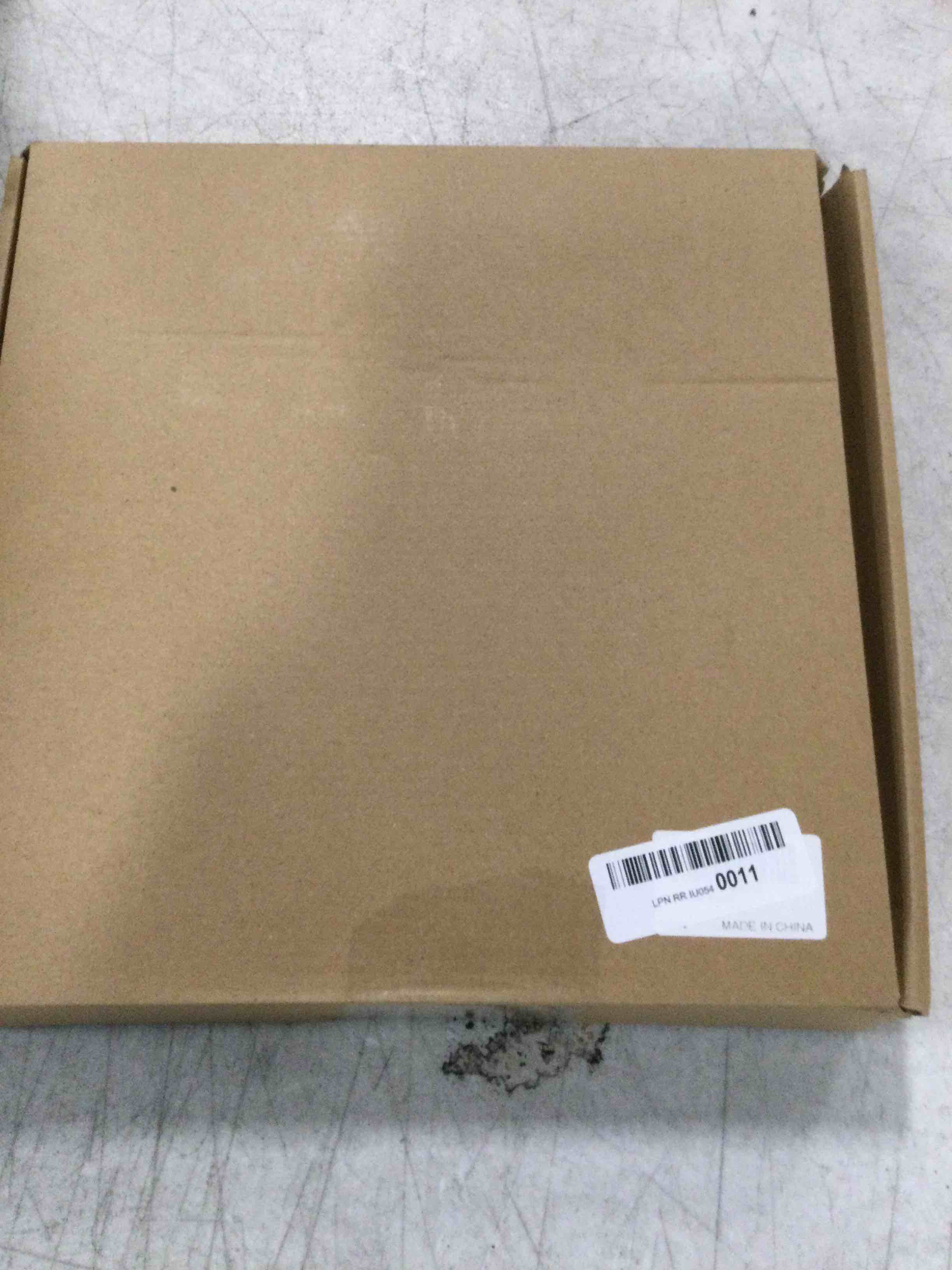 https://s3.amazonaws.com/lotting-images-prod/bidfta/BLU6729738_1719940574985.jpeg