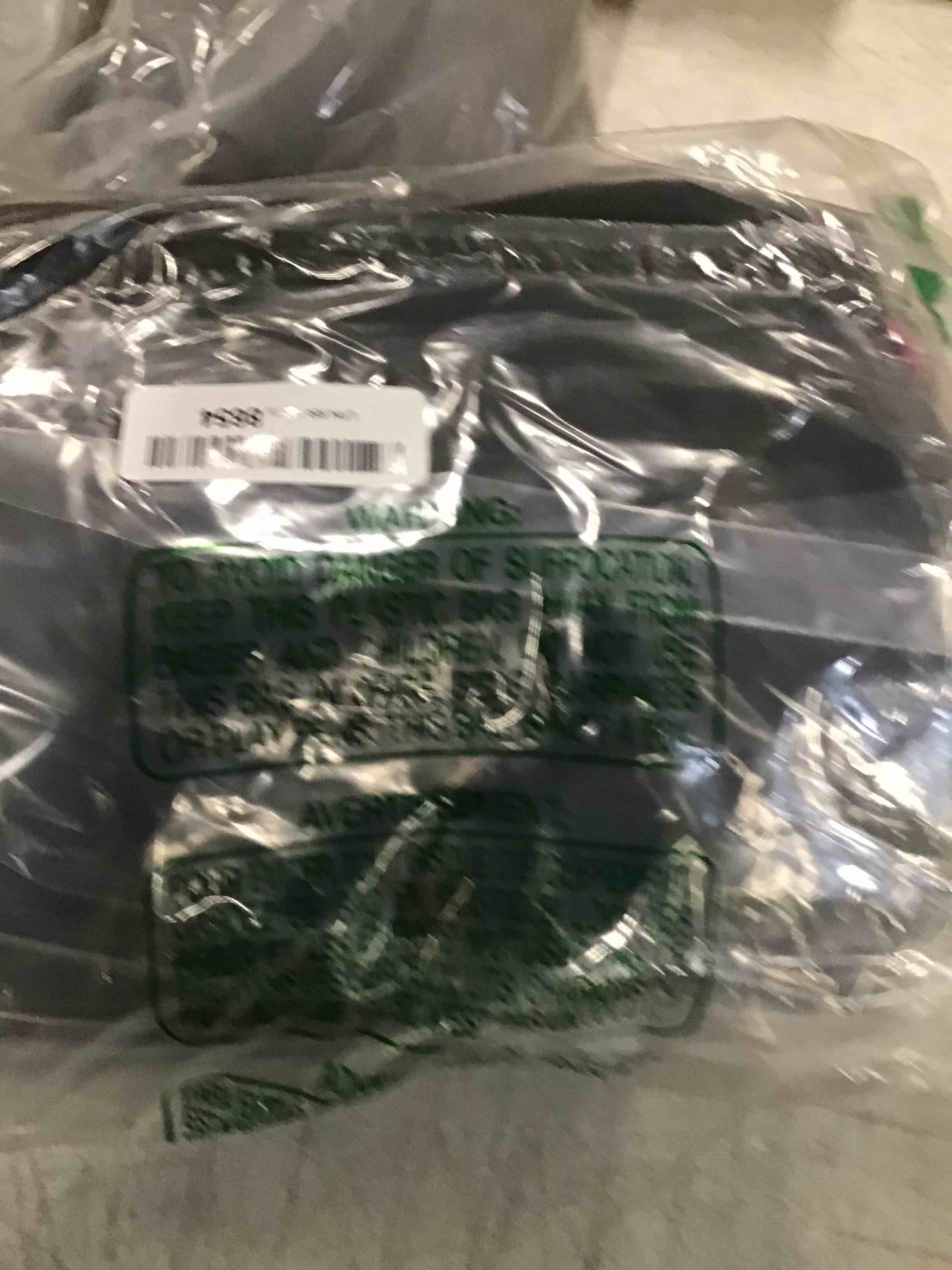 https://s3.amazonaws.com/lotting-images-prod/bidfta/BLU6730073_1720467466198.jpeg
