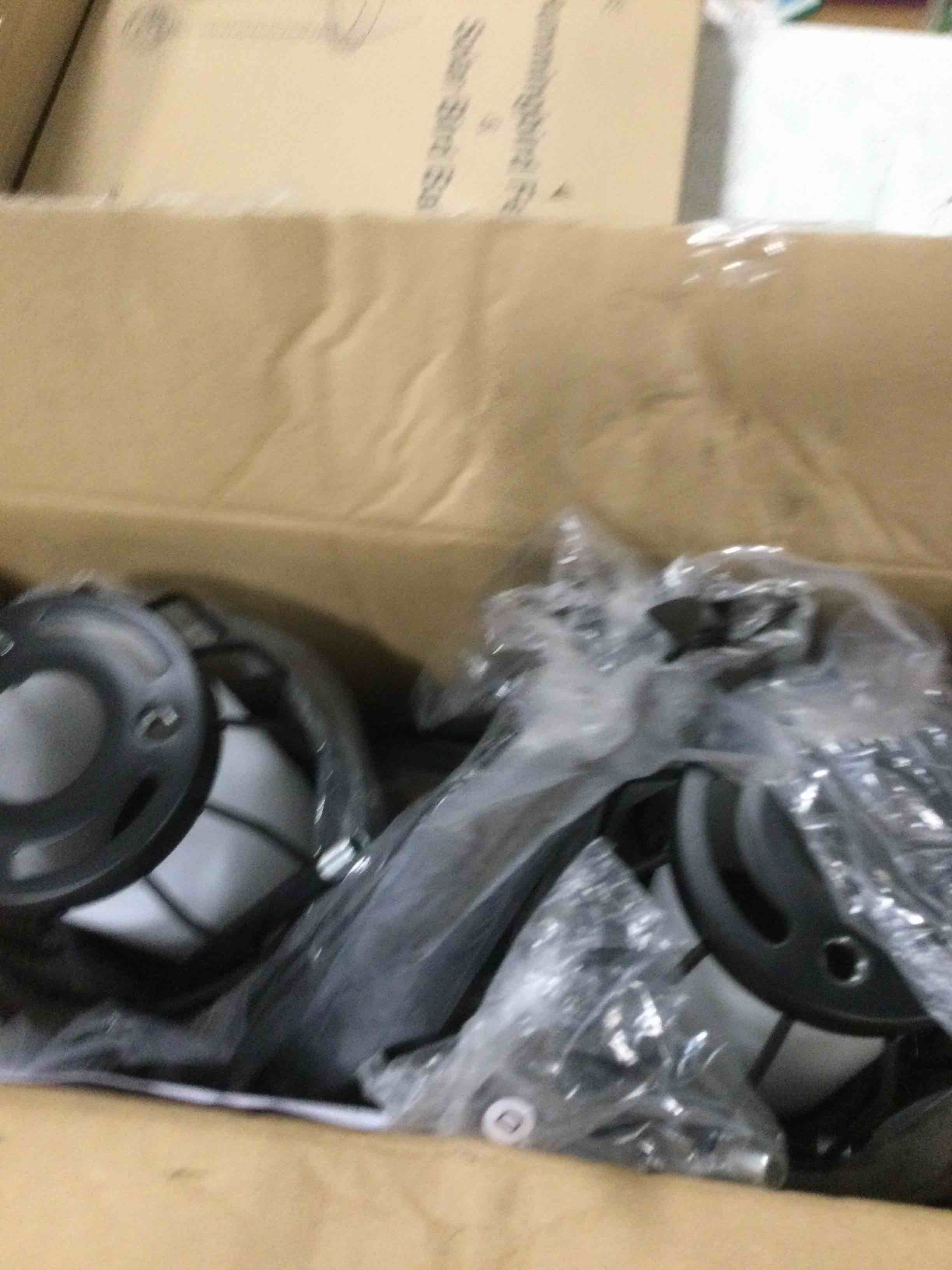 https://s3.amazonaws.com/lotting-images-prod/bidfta/BLU6730127_1720529532999.jpeg