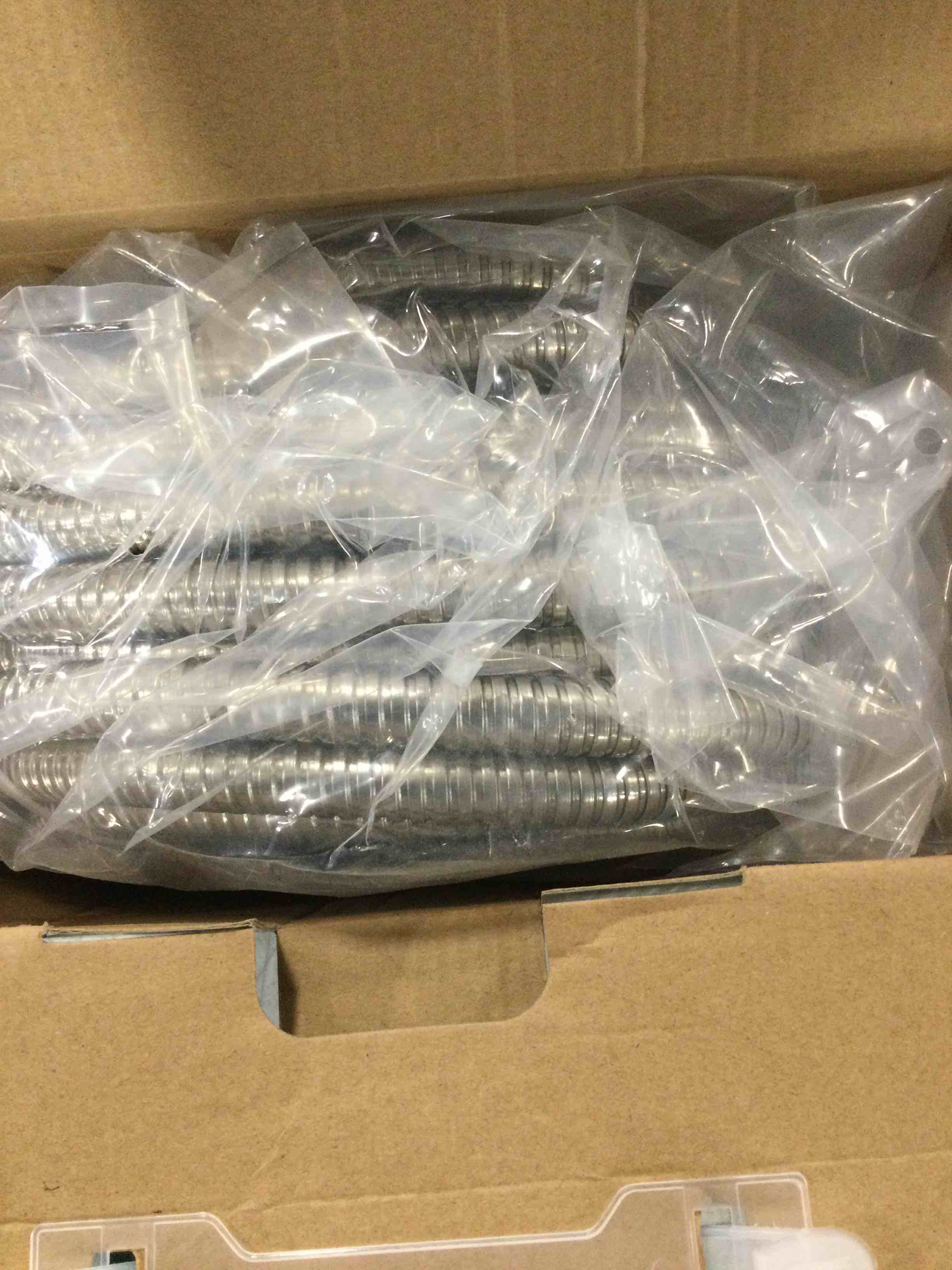 https://s3.amazonaws.com/lotting-images-prod/bidfta/BLU6730193_1720538410113.jpeg