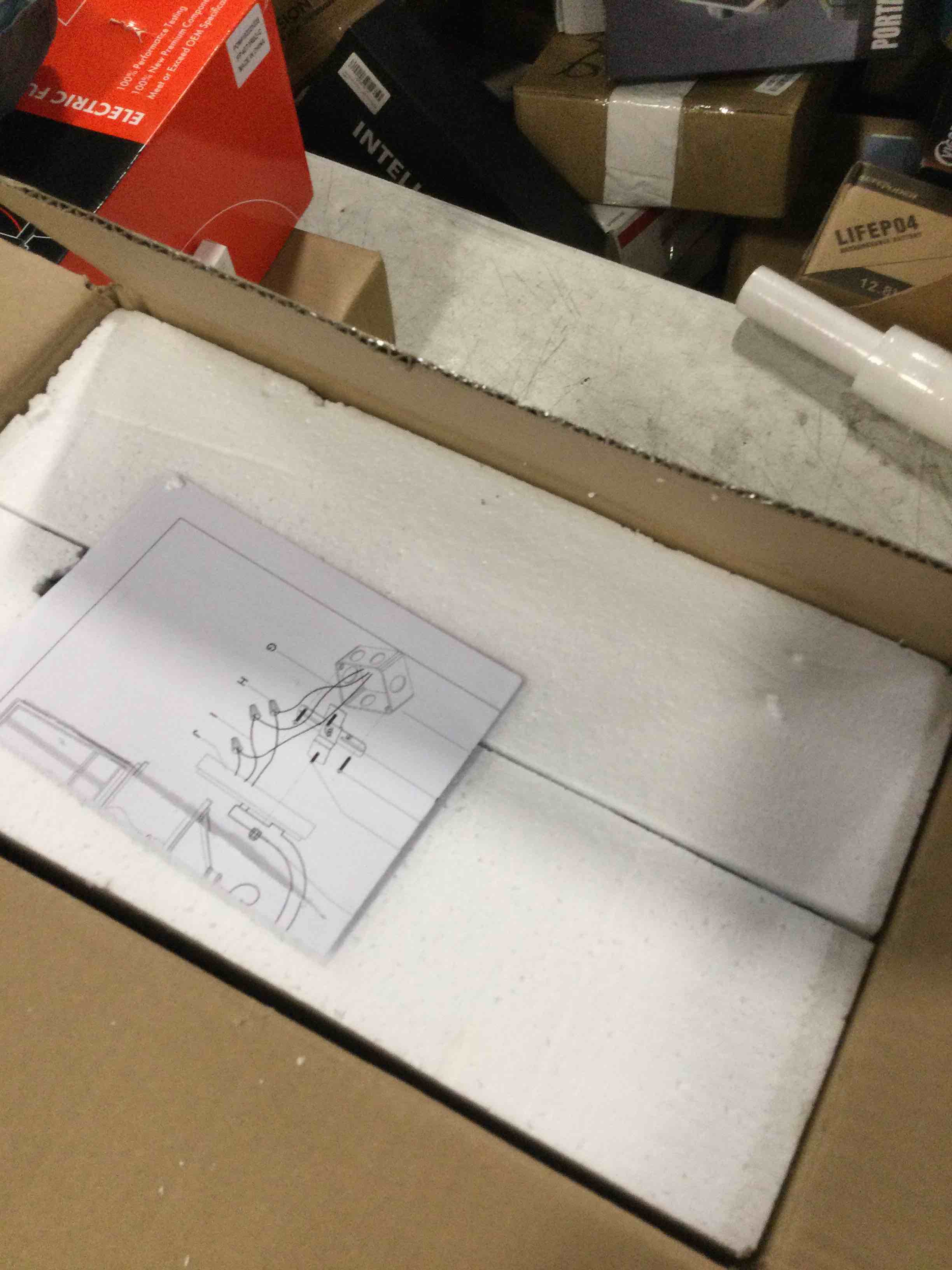 https://s3.amazonaws.com/lotting-images-prod/bidfta/BLU6730197_1720539038207.jpeg