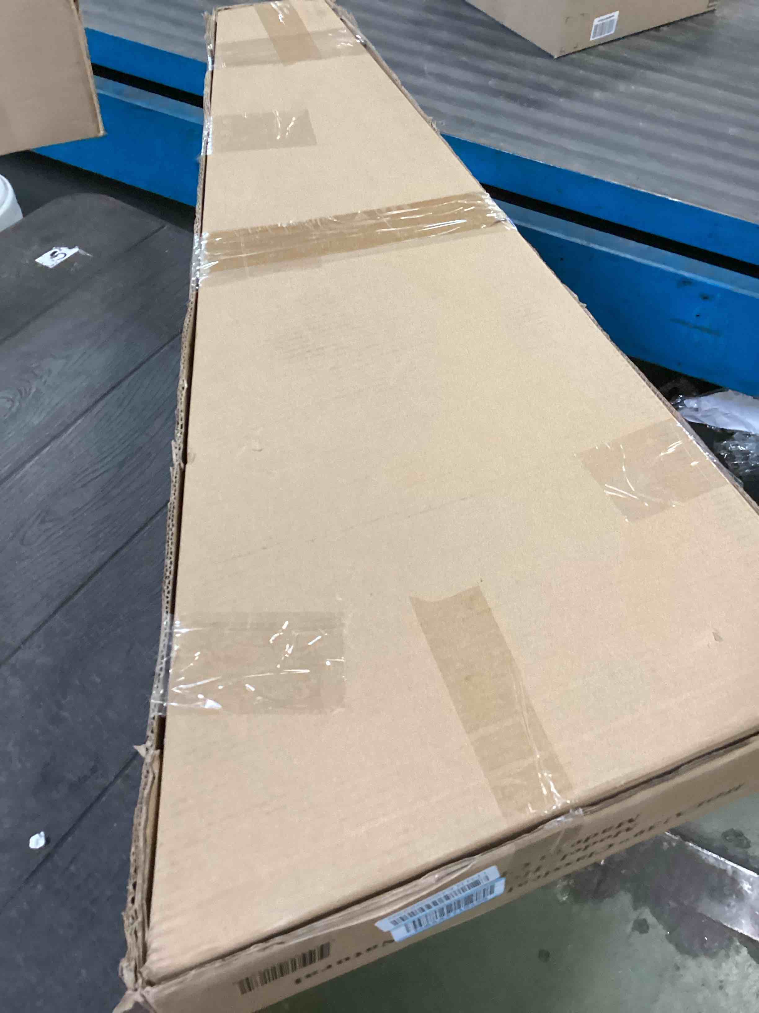 https://s3.amazonaws.com/lotting-images-prod/bidfta/BLU6730693_1721063882415.jpeg