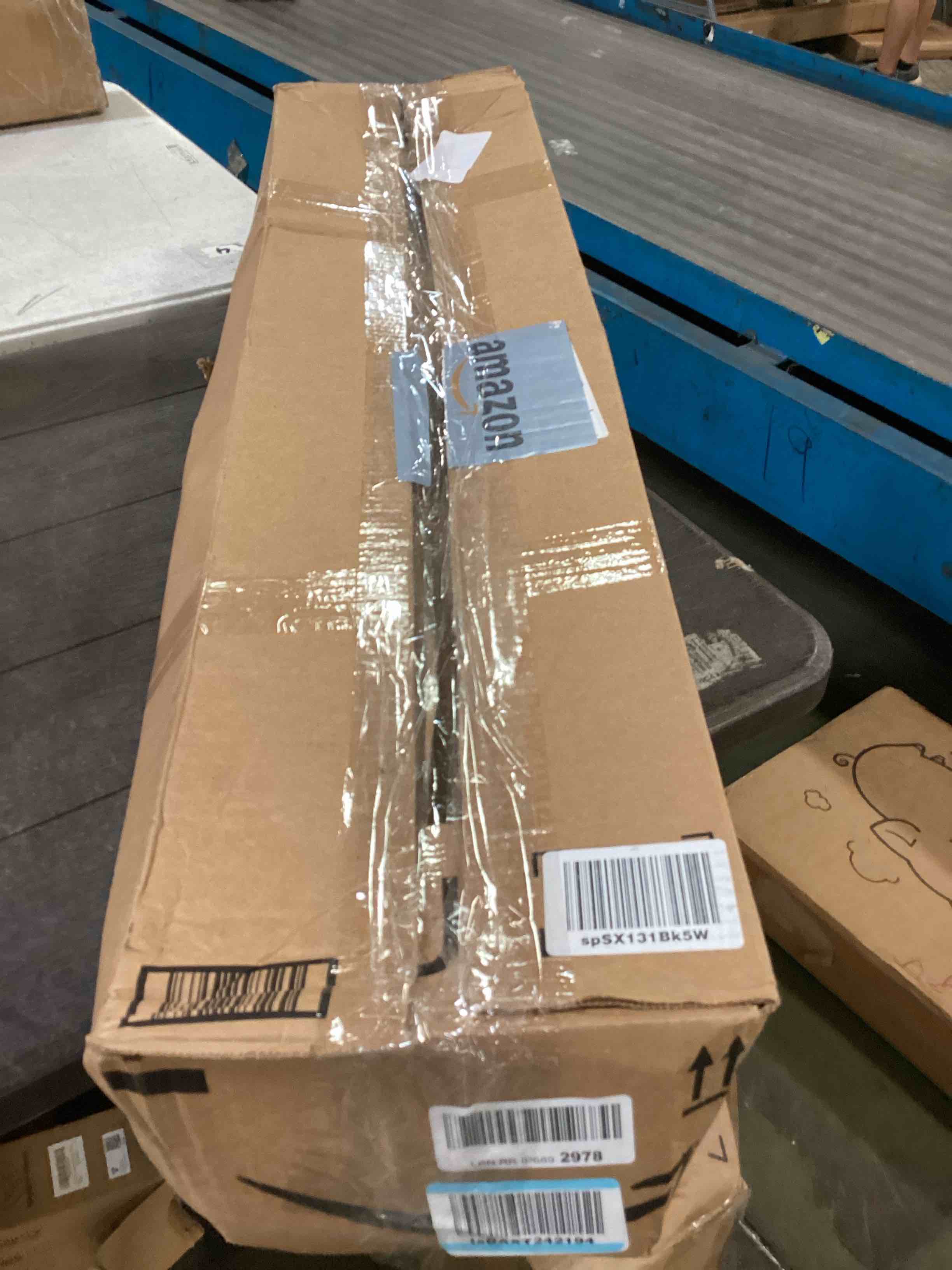 https://s3.amazonaws.com/lotting-images-prod/bidfta/BLU6730716_1721068207340.jpeg