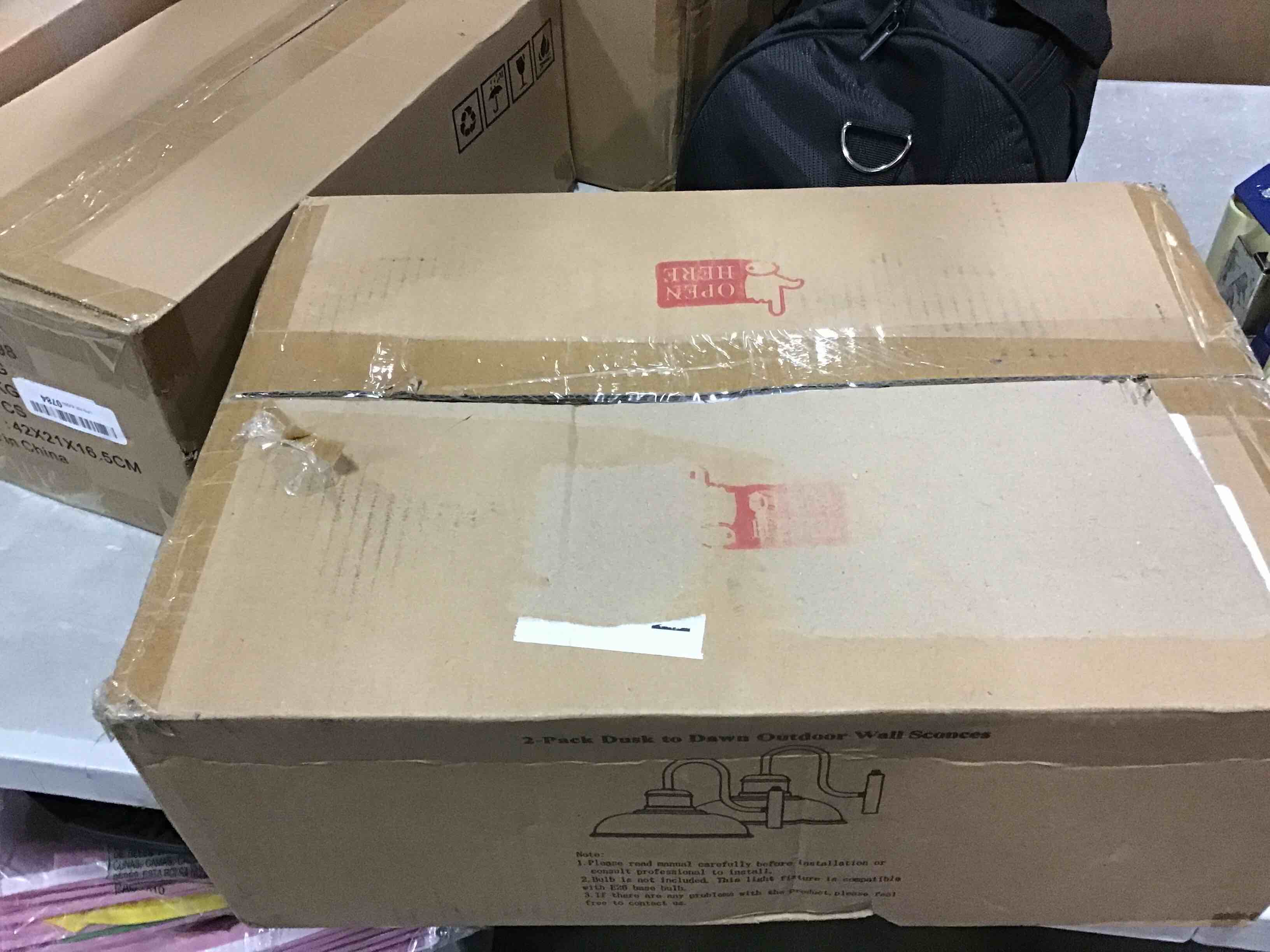 https://s3.amazonaws.com/lotting-images-prod/bidfta/BLU6732199_1720527141816.jpeg