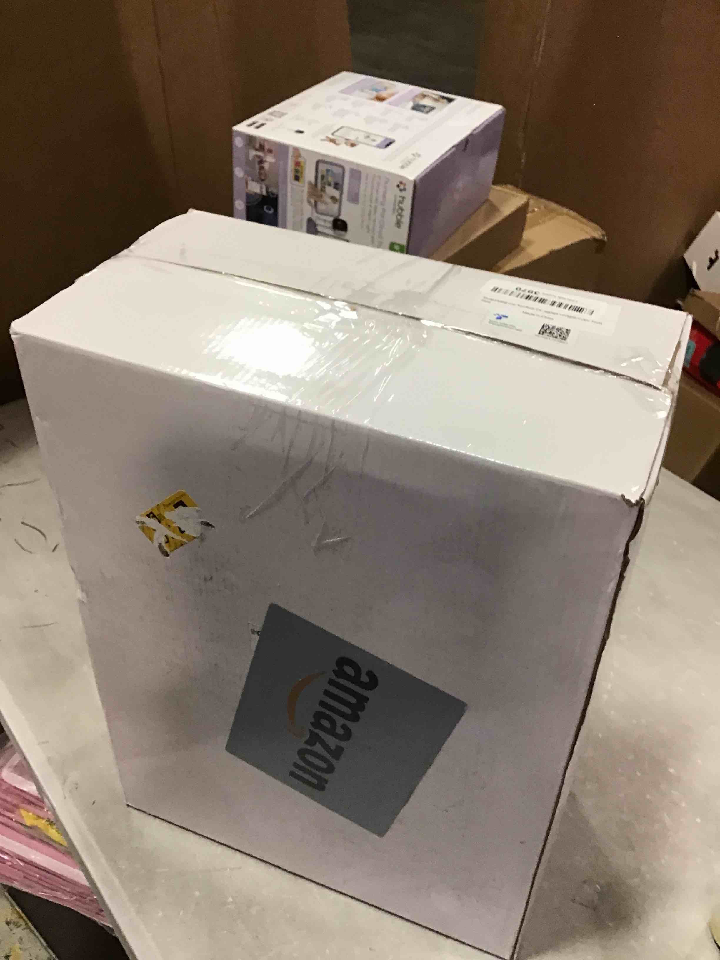 https://s3.amazonaws.com/lotting-images-prod/bidfta/BLU6732269_1720531254768.jpeg
