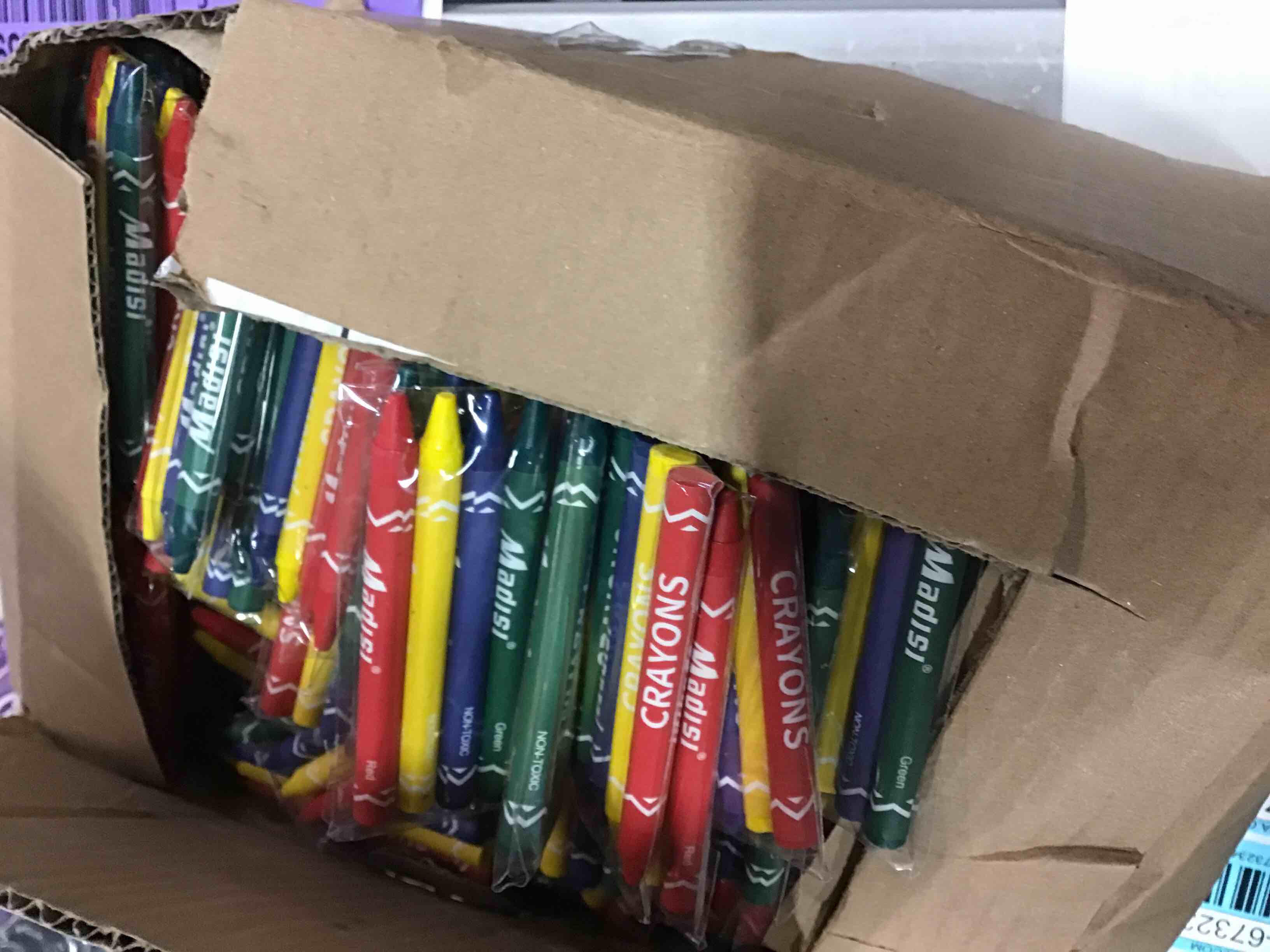 https://s3.amazonaws.com/lotting-images-prod/bidfta/BLU6732341_1720537075073.jpeg