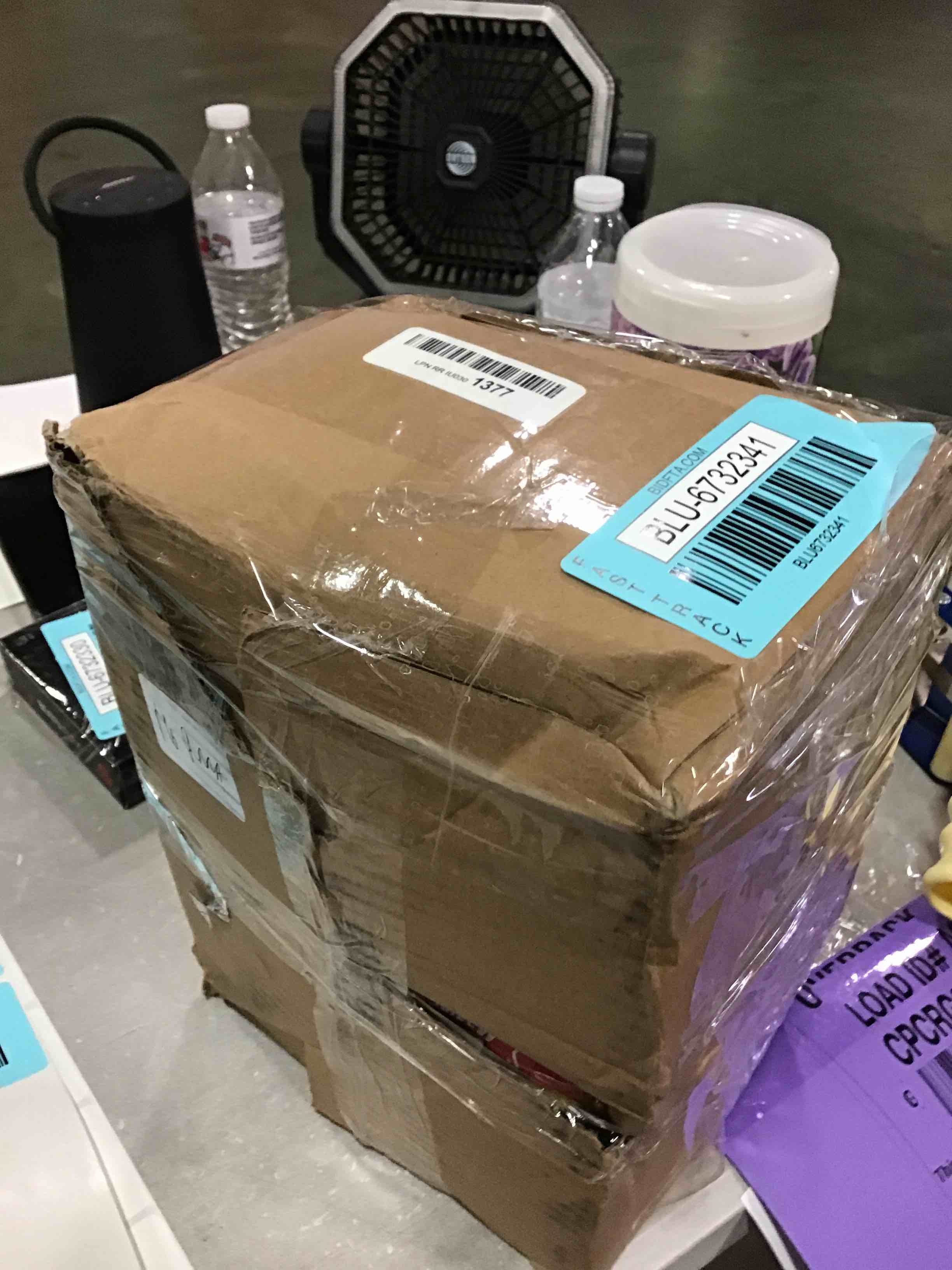 https://s3.amazonaws.com/lotting-images-prod/bidfta/BLU6732341_1720537125793.jpeg