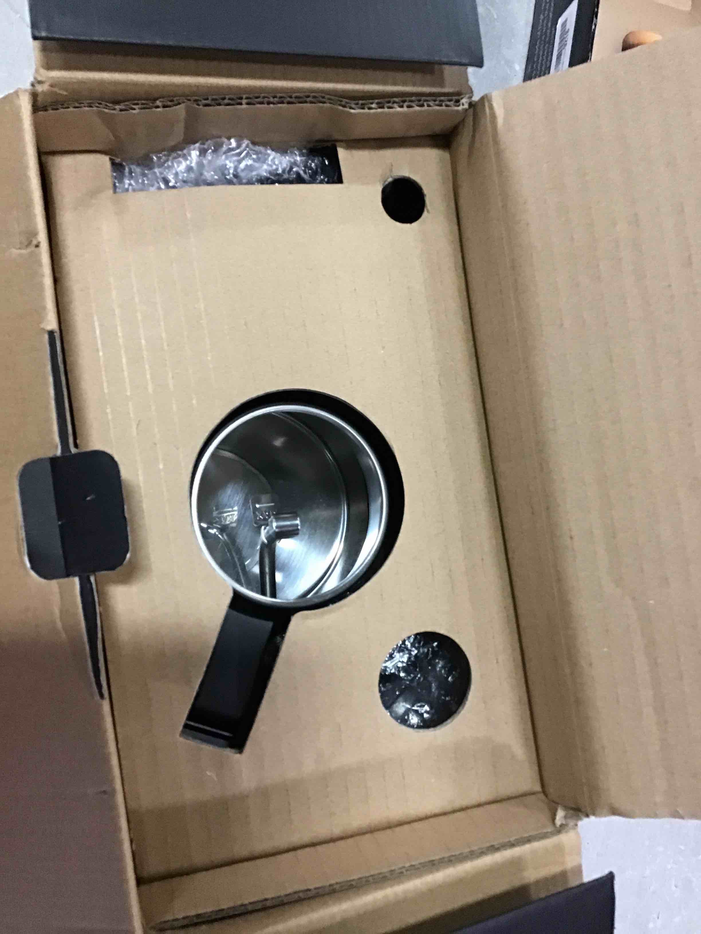 https://s3.amazonaws.com/lotting-images-prod/bidfta/BLU6732363_1720538210646.jpeg