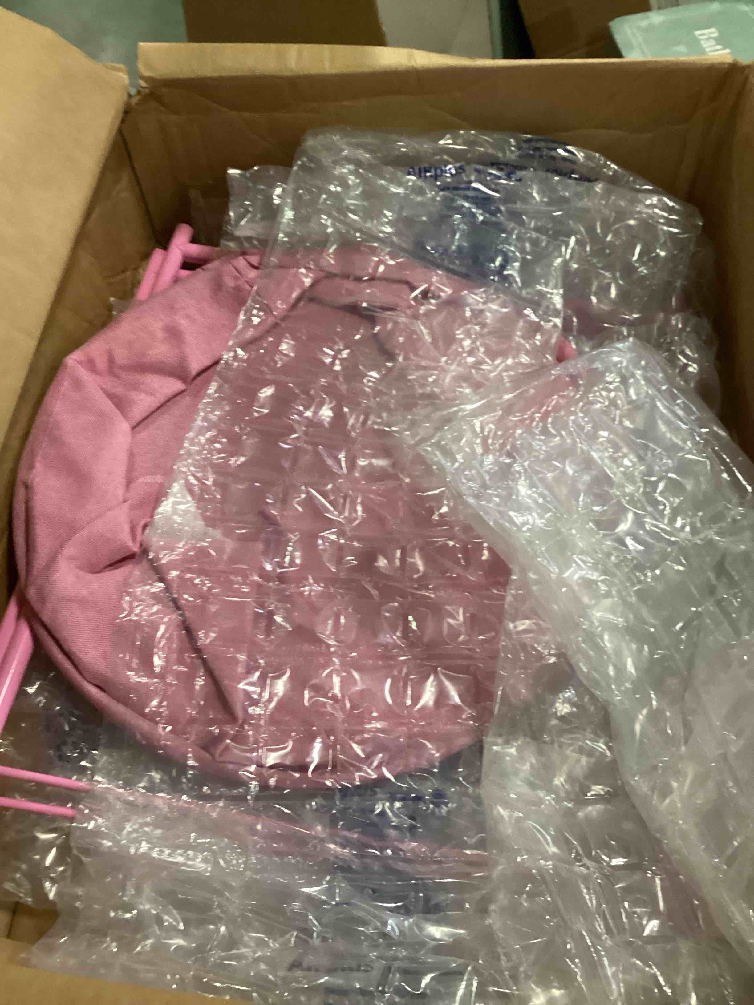 https://s3.amazonaws.com/lotting-images-prod/bidfta/BLU6732601_1719939208682.jpeg