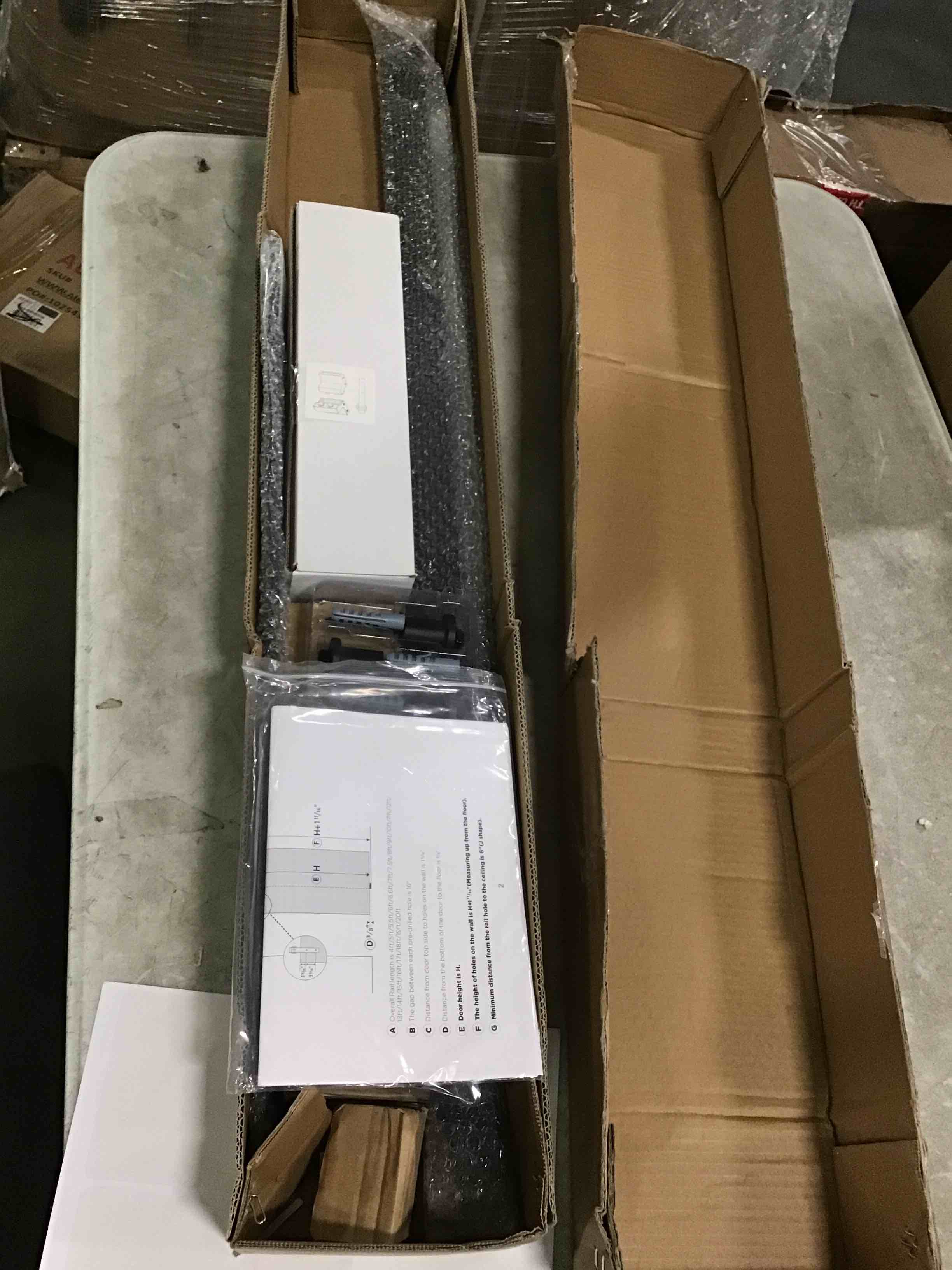 https://s3.amazonaws.com/lotting-images-prod/bidfta/BLU6732666_1720008948319.jpeg
