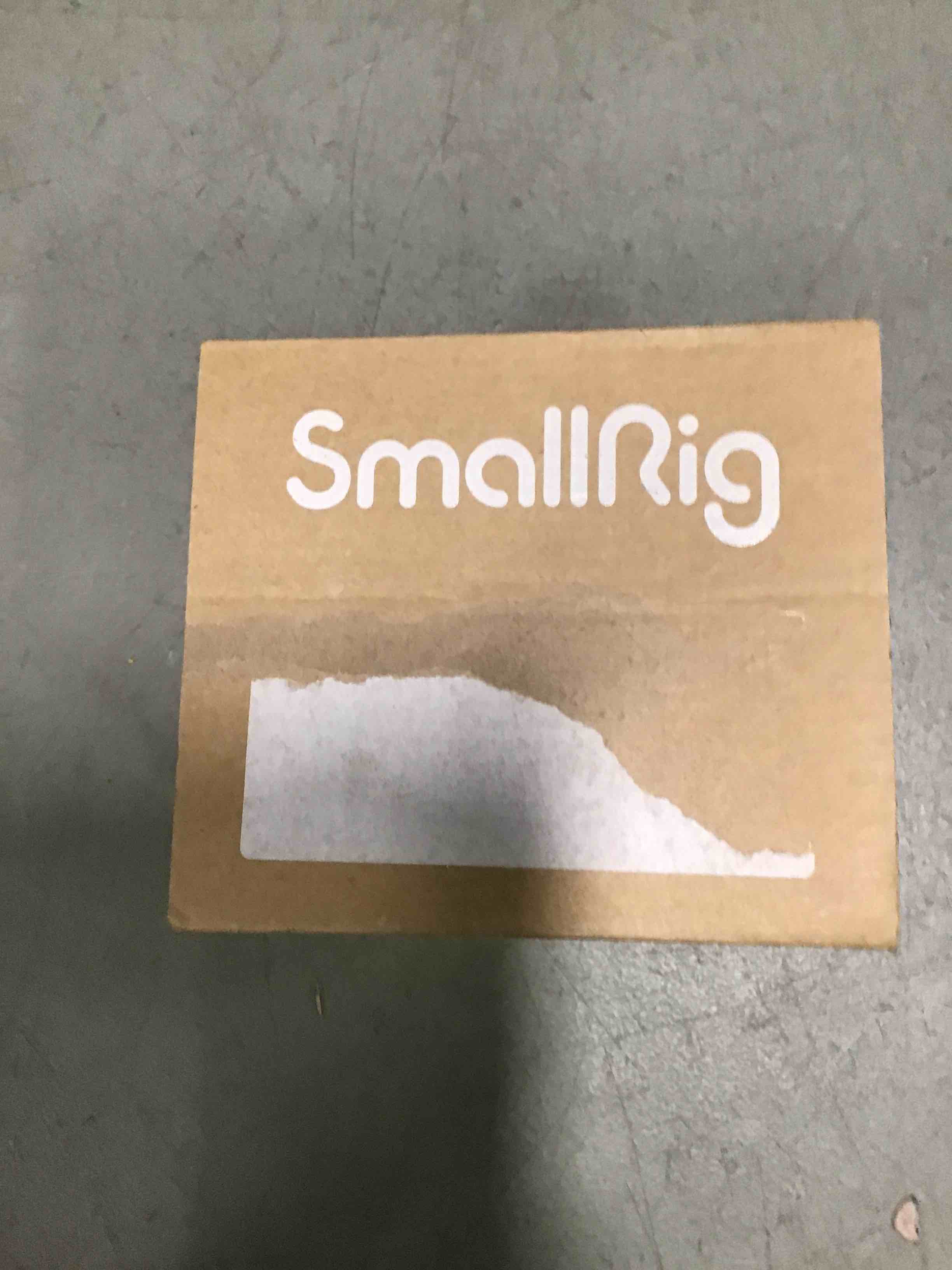 https://s3.amazonaws.com/lotting-images-prod/bidfta/BLU6733091_1720191926043.jpeg