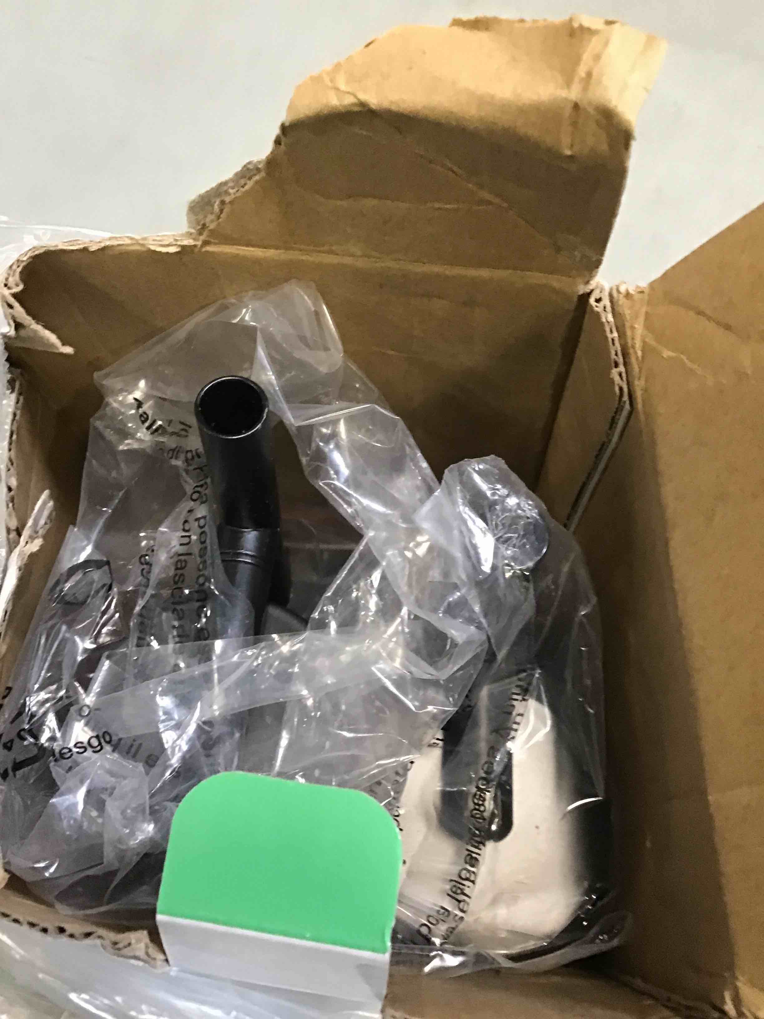 https://s3.amazonaws.com/lotting-images-prod/bidfta/BLU6733154_1720200497097.jpeg