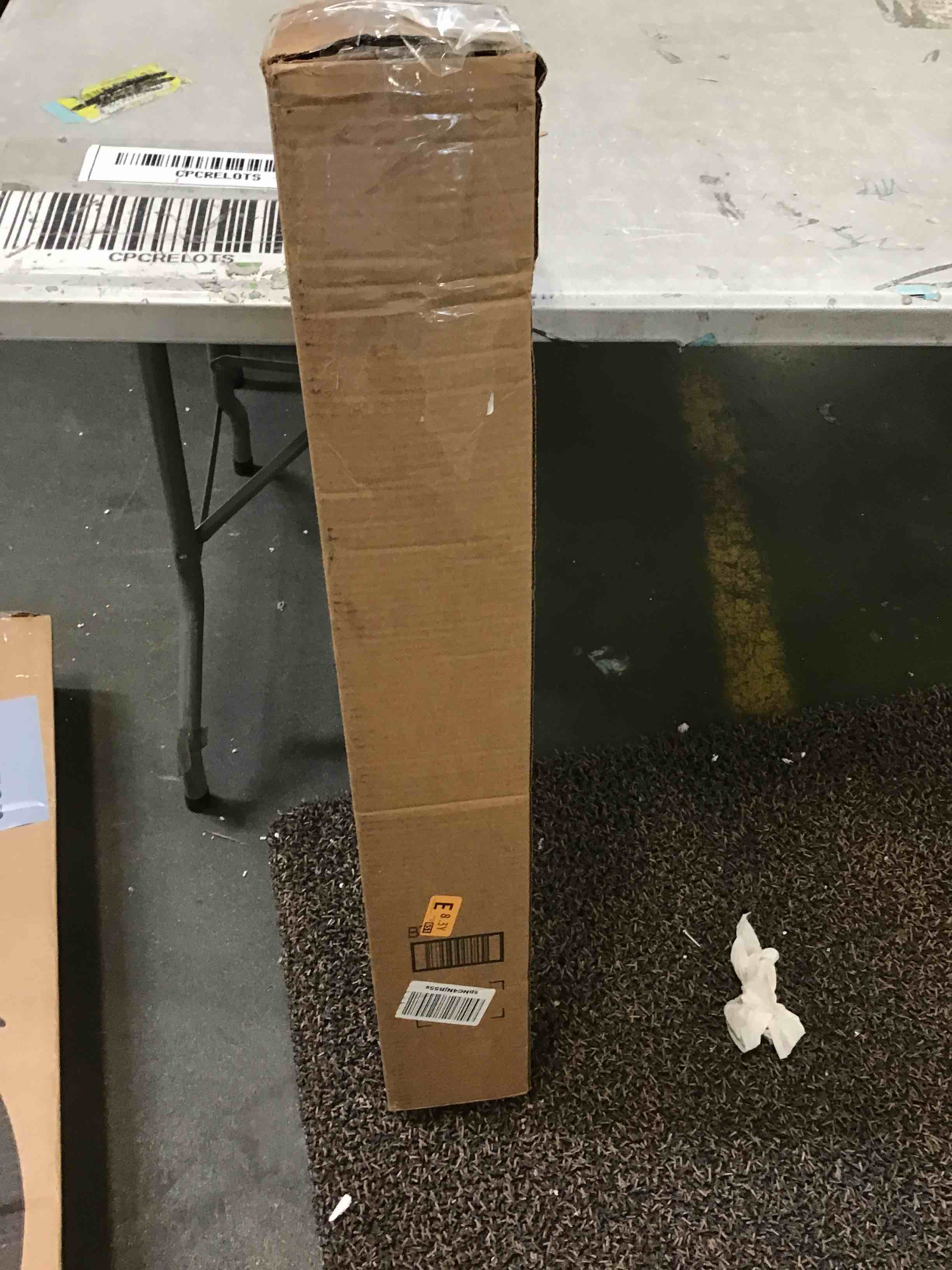 https://s3.amazonaws.com/lotting-images-prod/bidfta/BLU6733326_1720448393693.jpeg