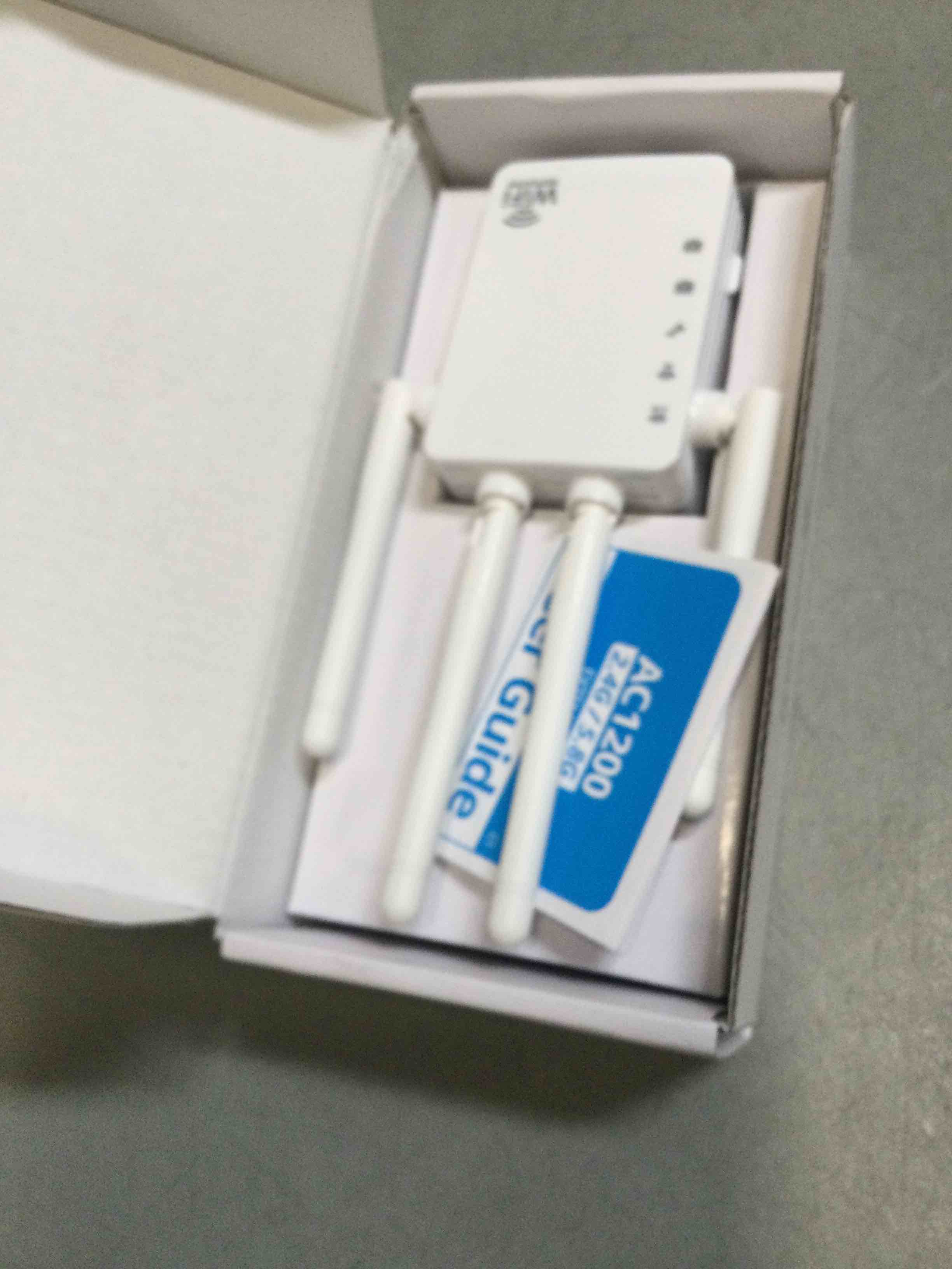 https://s3.amazonaws.com/lotting-images-prod/bidfta/BLU6733671_1720554910777.jpeg