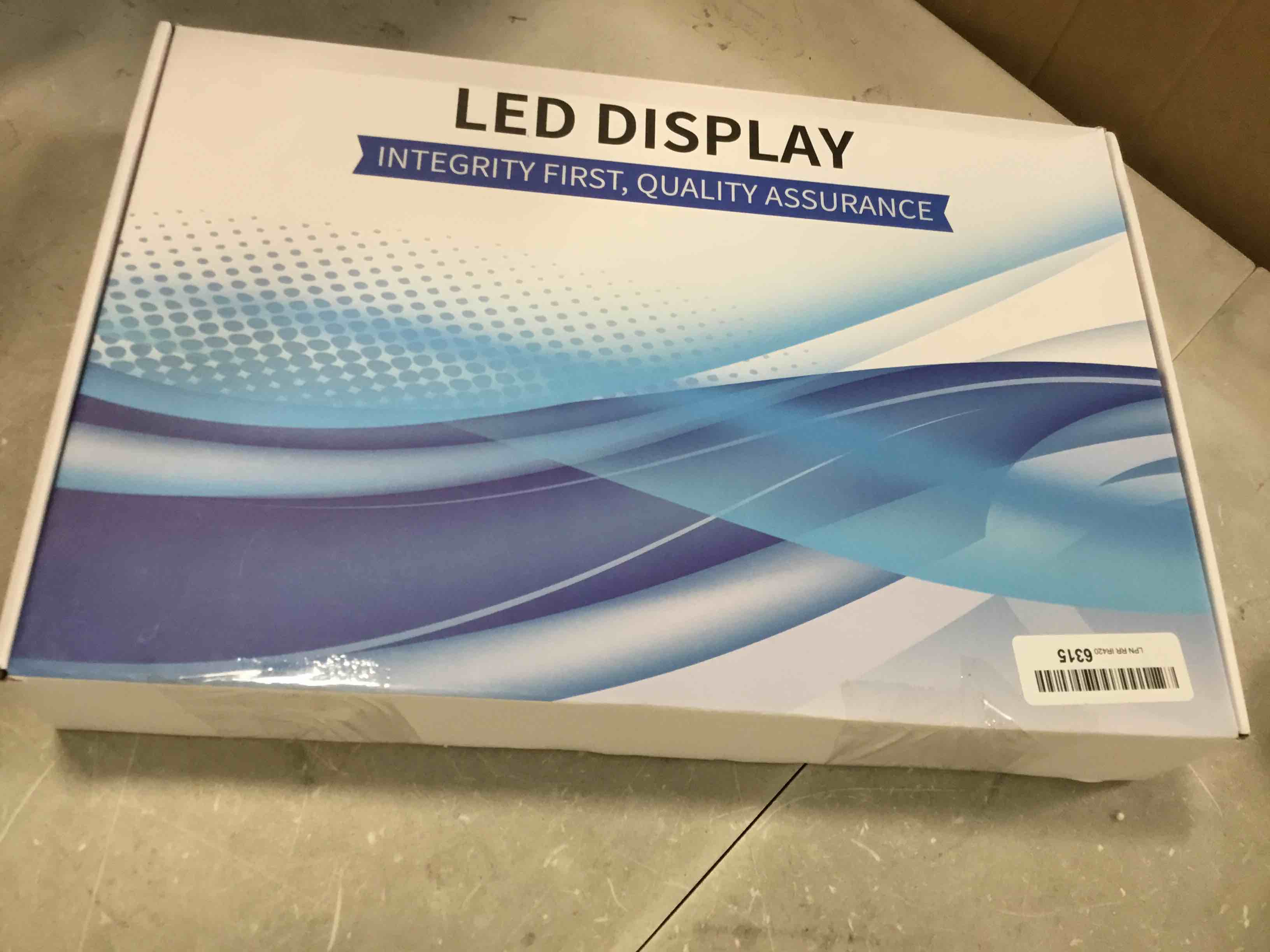 https://s3.amazonaws.com/lotting-images-prod/bidfta/BLU6734143_1719860440081.jpeg
