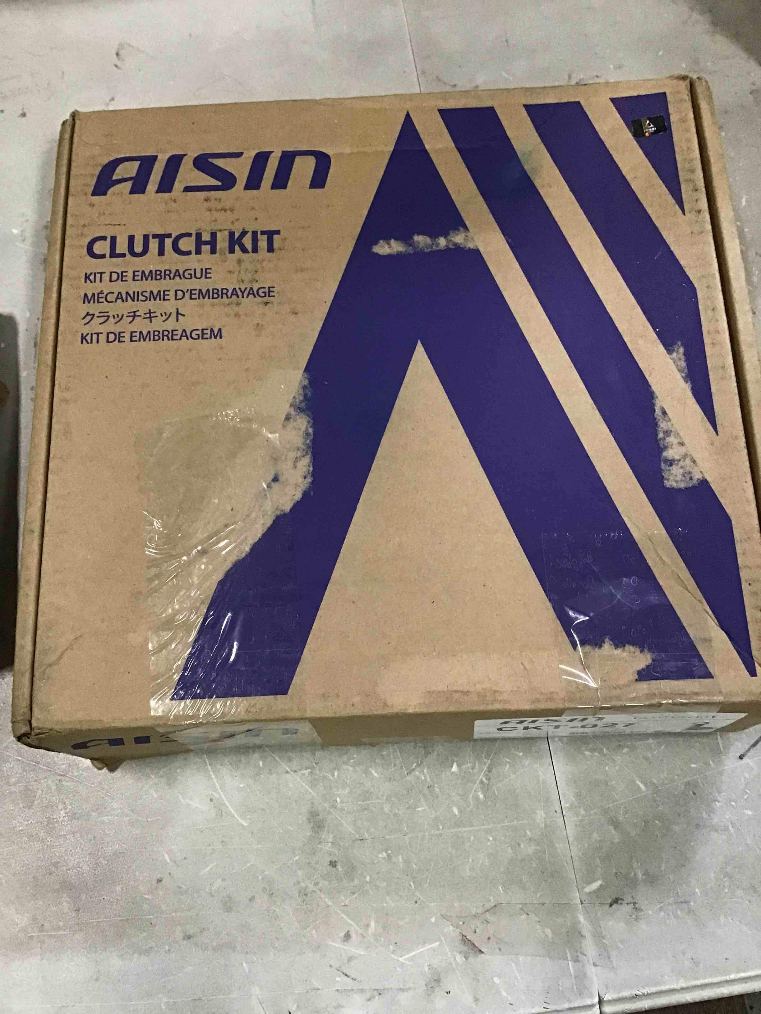 https://s3.amazonaws.com/lotting-images-prod/bidfta/BLU6734366_1719948456940.jpeg