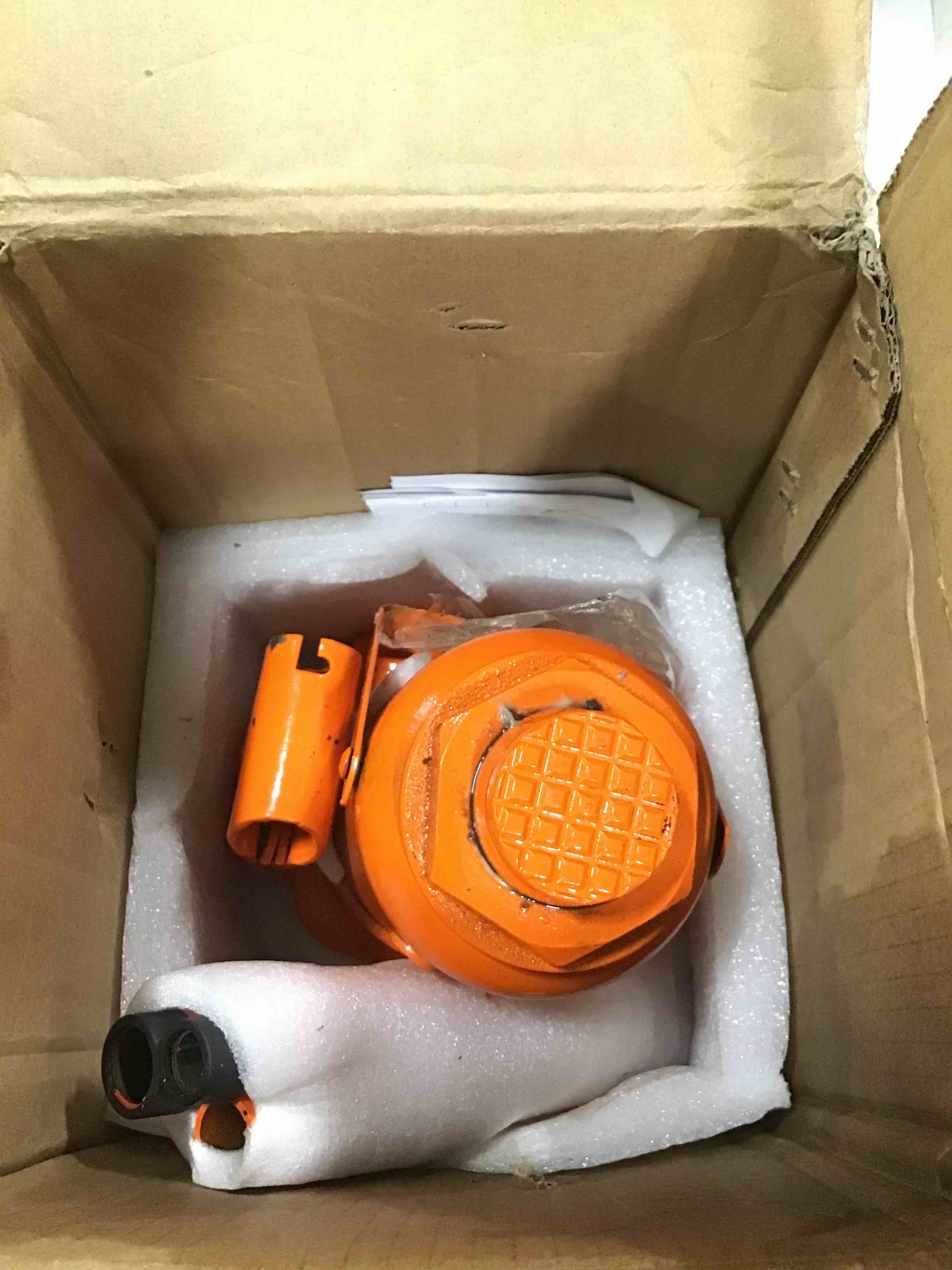 https://s3.amazonaws.com/lotting-images-prod/bidfta/BLU6734644_1720180532260.jpeg