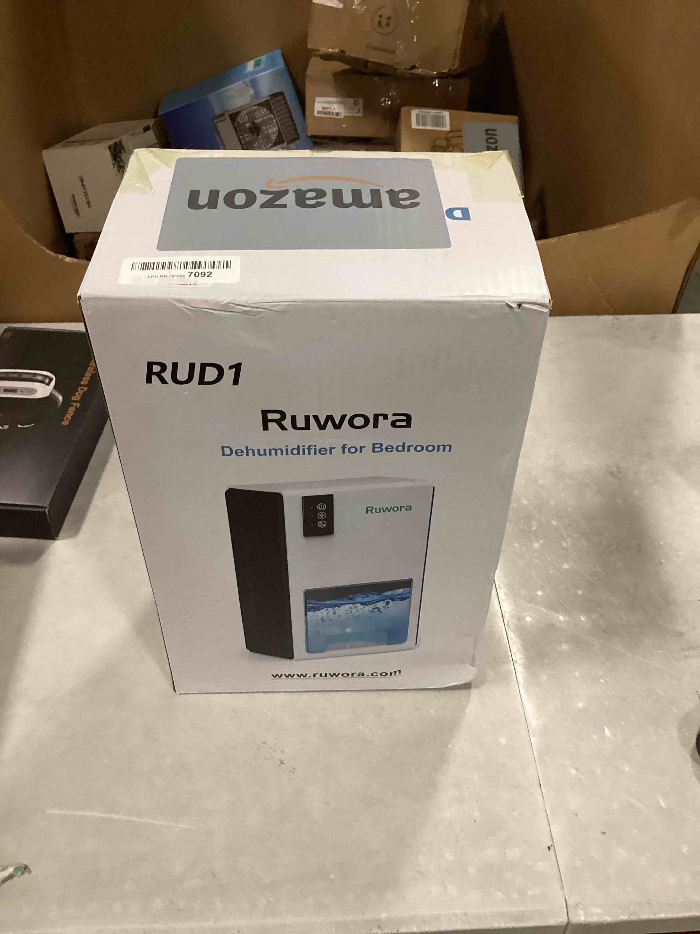 https://s3.amazonaws.com/lotting-images-prod/bidfta/BLU6735726_1720193962960.jpeg