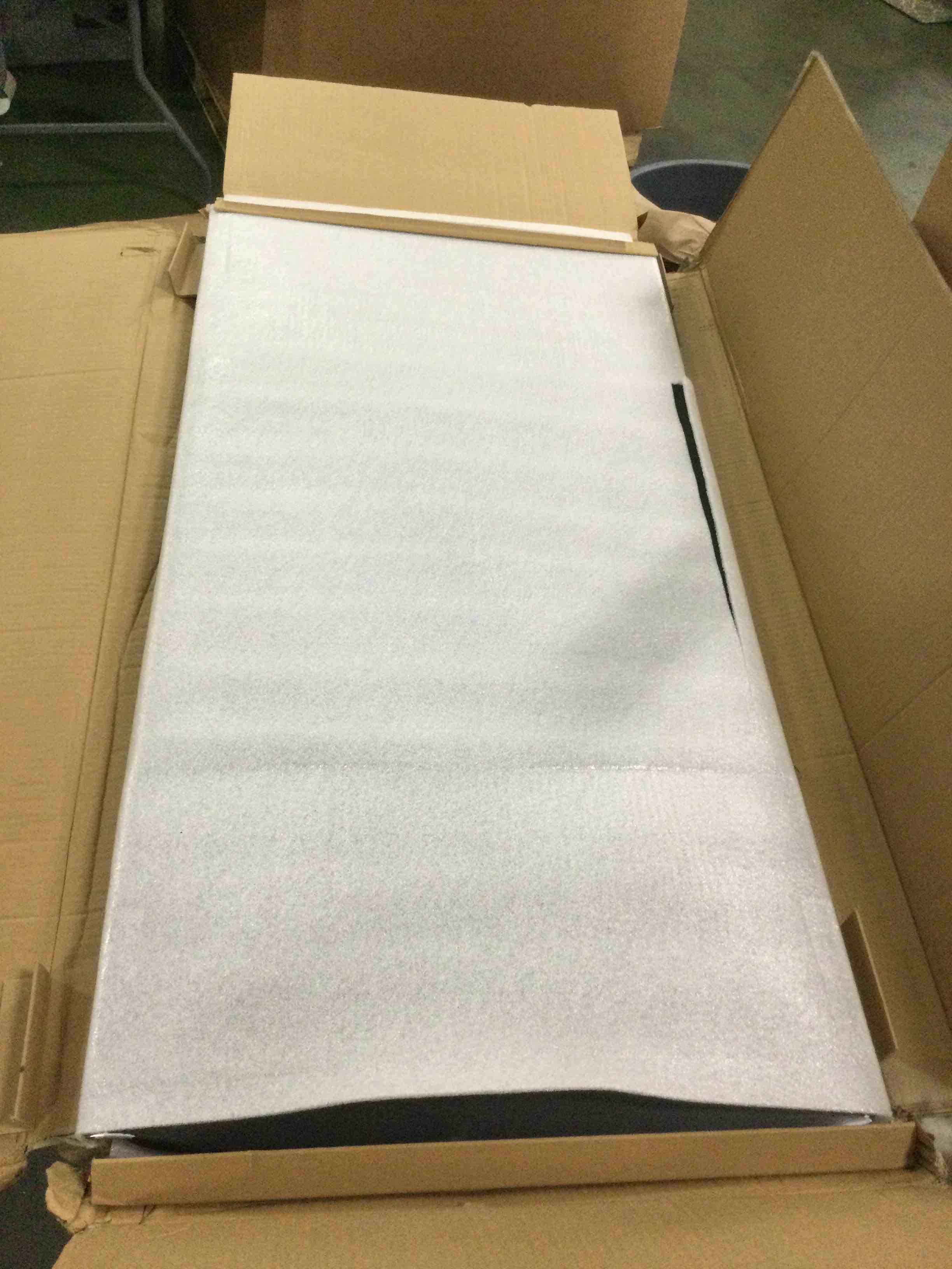 https://s3.amazonaws.com/lotting-images-prod/bidfta/BLU6735948_1720453204104.jpeg