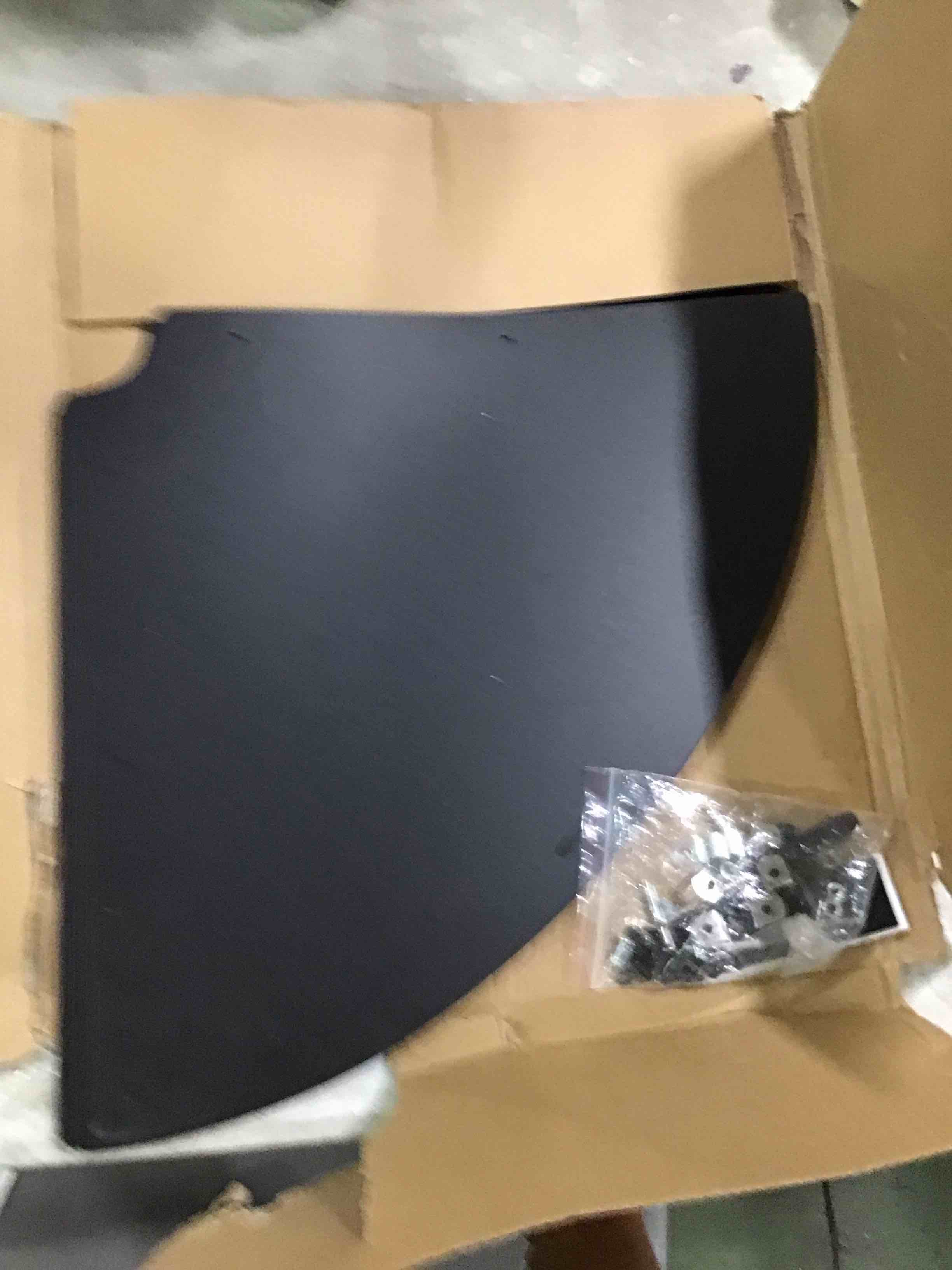 https://s3.amazonaws.com/lotting-images-prod/bidfta/BLU6736366_1720632017305.jpeg