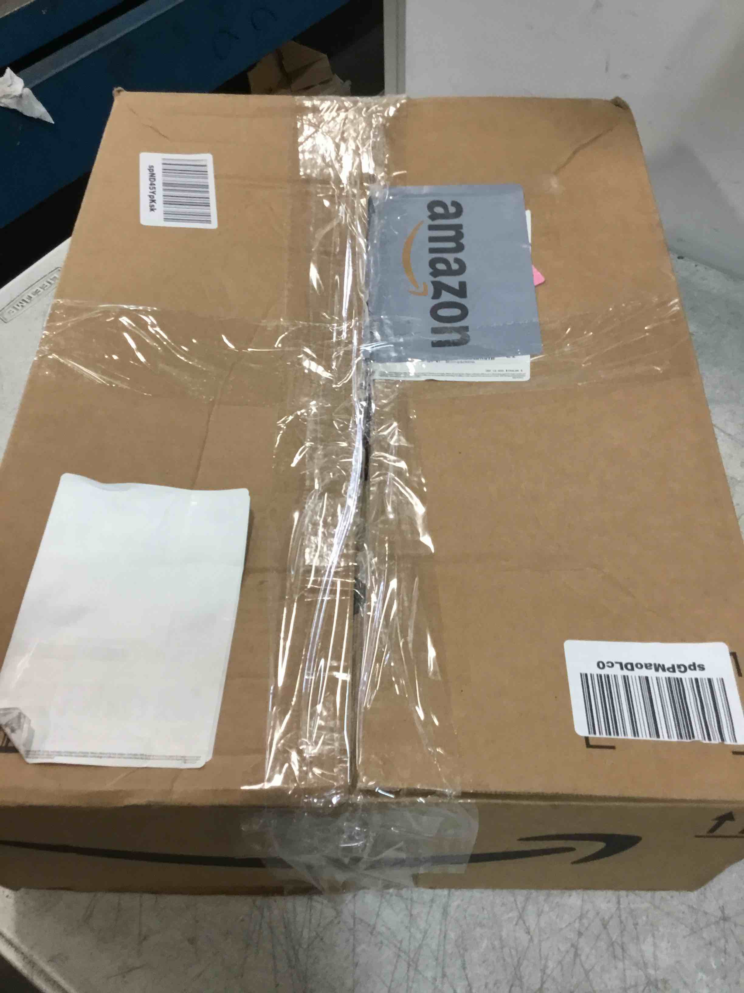 https://s3.amazonaws.com/lotting-images-prod/bidfta/BLU6736737_1721072629185.jpeg