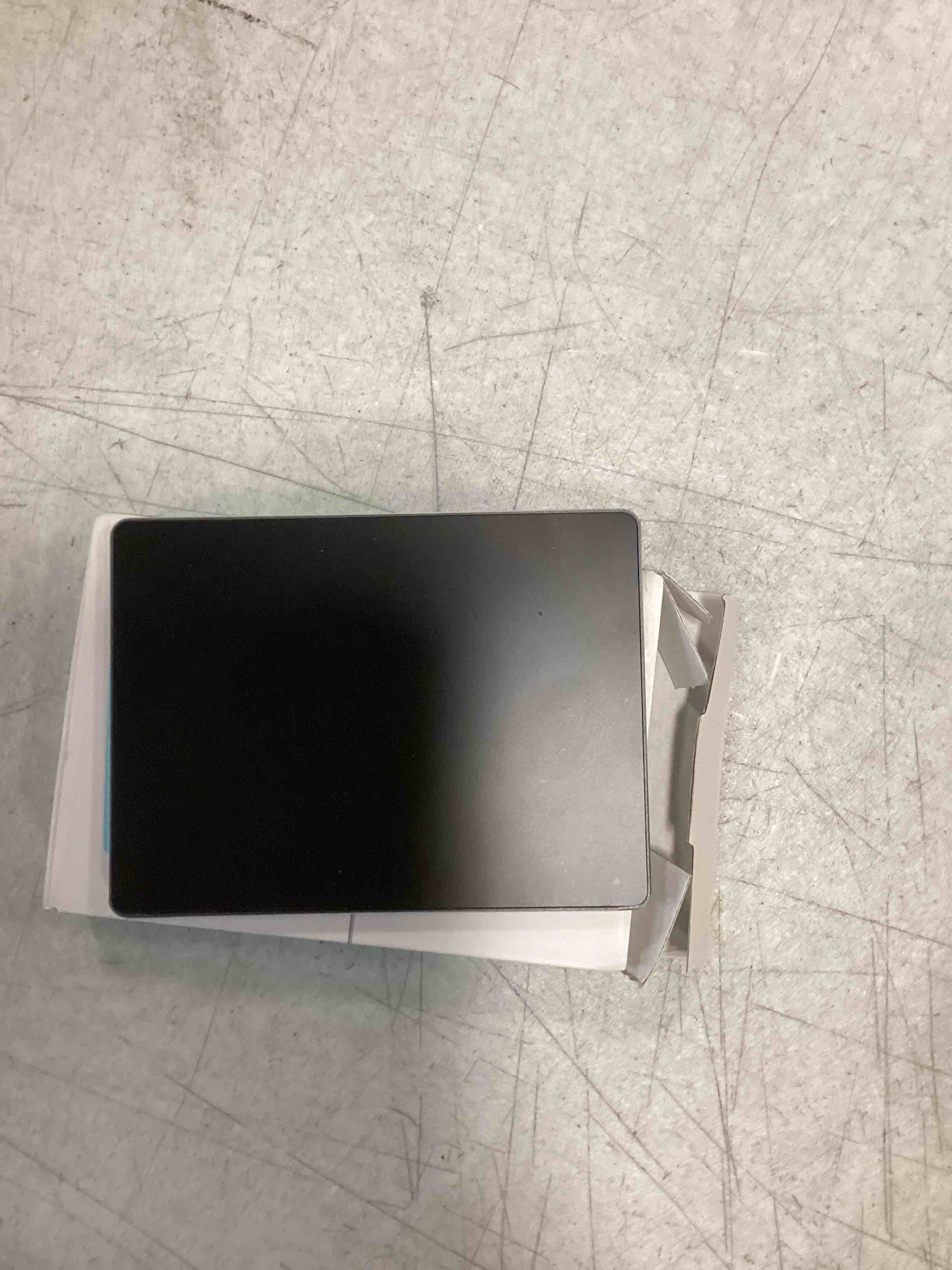 https://s3.amazonaws.com/lotting-images-prod/bidfta/BLU6737472_1720010046882.jpeg