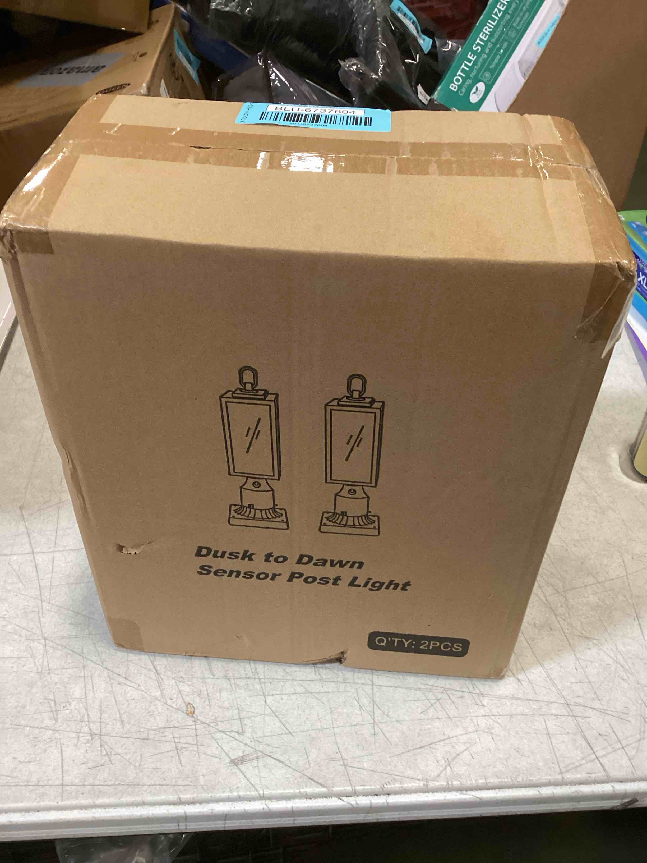 https://s3.amazonaws.com/lotting-images-prod/bidfta/BLU6737604_1720024781838.jpeg