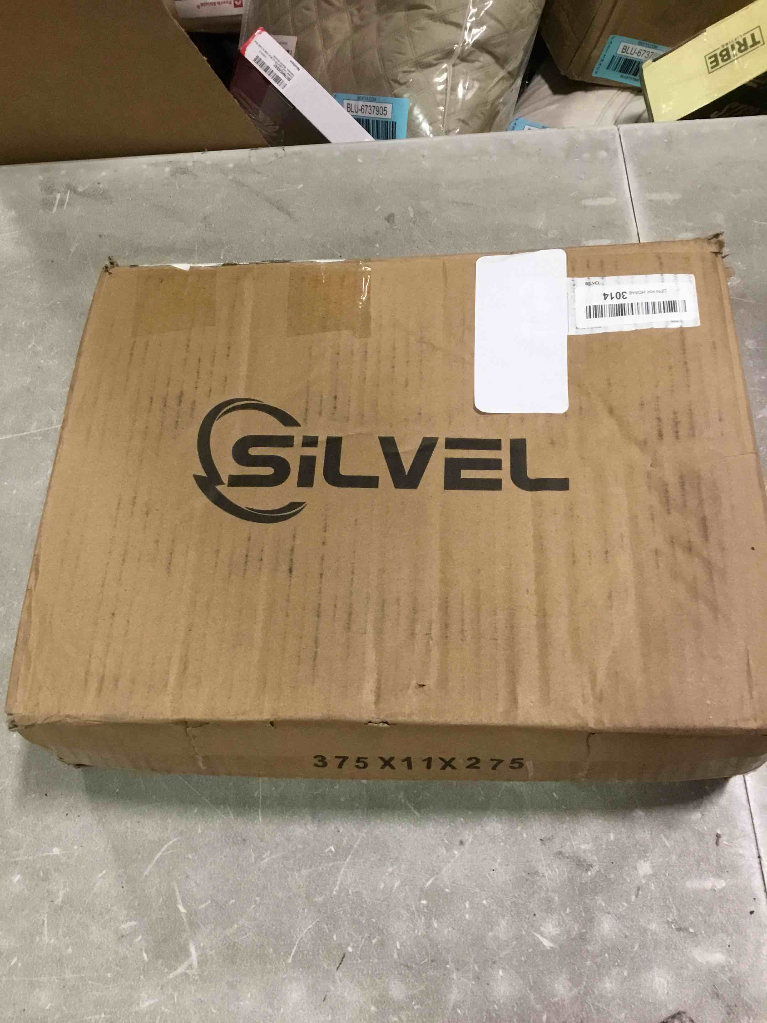 https://s3.amazonaws.com/lotting-images-prod/bidfta/BLU6737918_1720207657584.jpeg