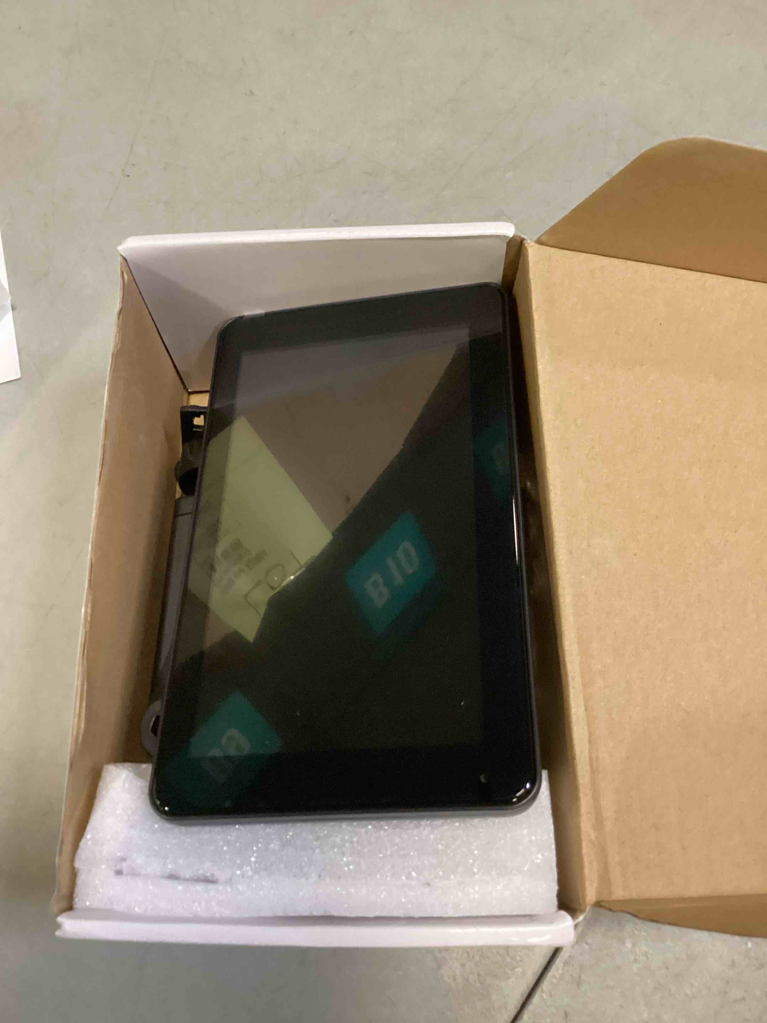 https://s3.amazonaws.com/lotting-images-prod/bidfta/BLU6738732_1720026924198.jpeg