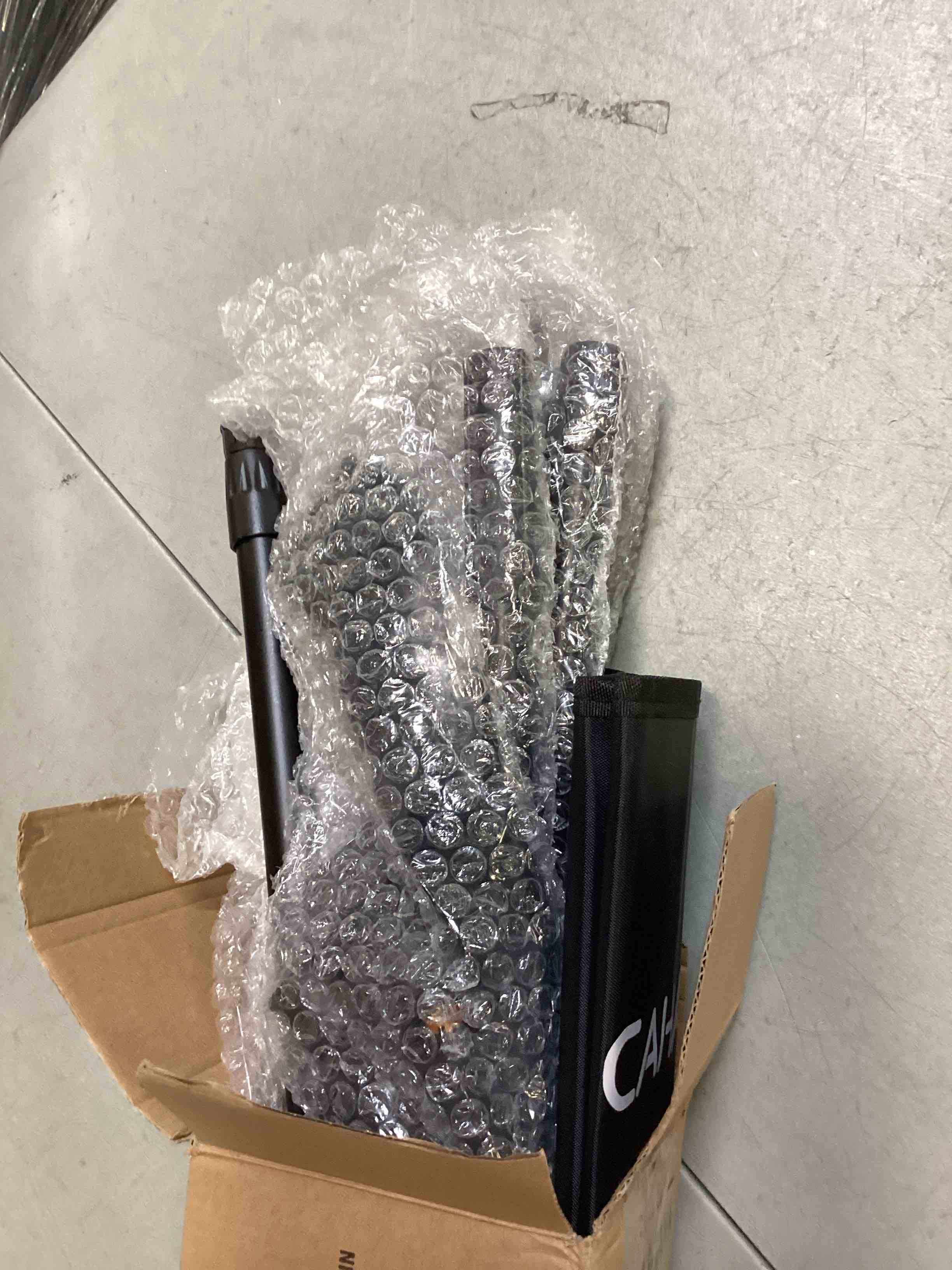 https://s3.amazonaws.com/lotting-images-prod/bidfta/BLU6738761_1720029210458.jpeg