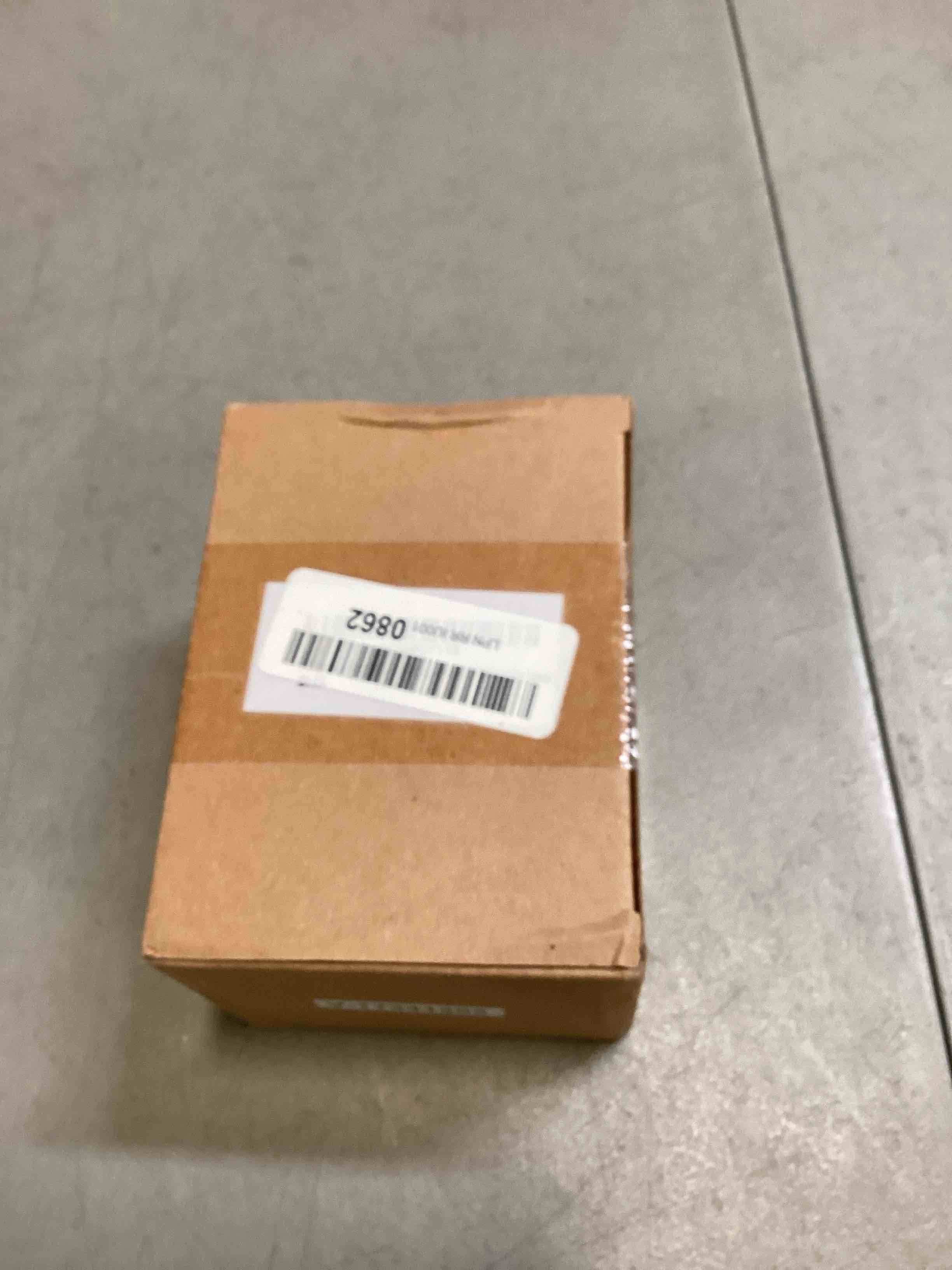 https://s3.amazonaws.com/lotting-images-prod/bidfta/BLU6738855_1720036729182.jpeg