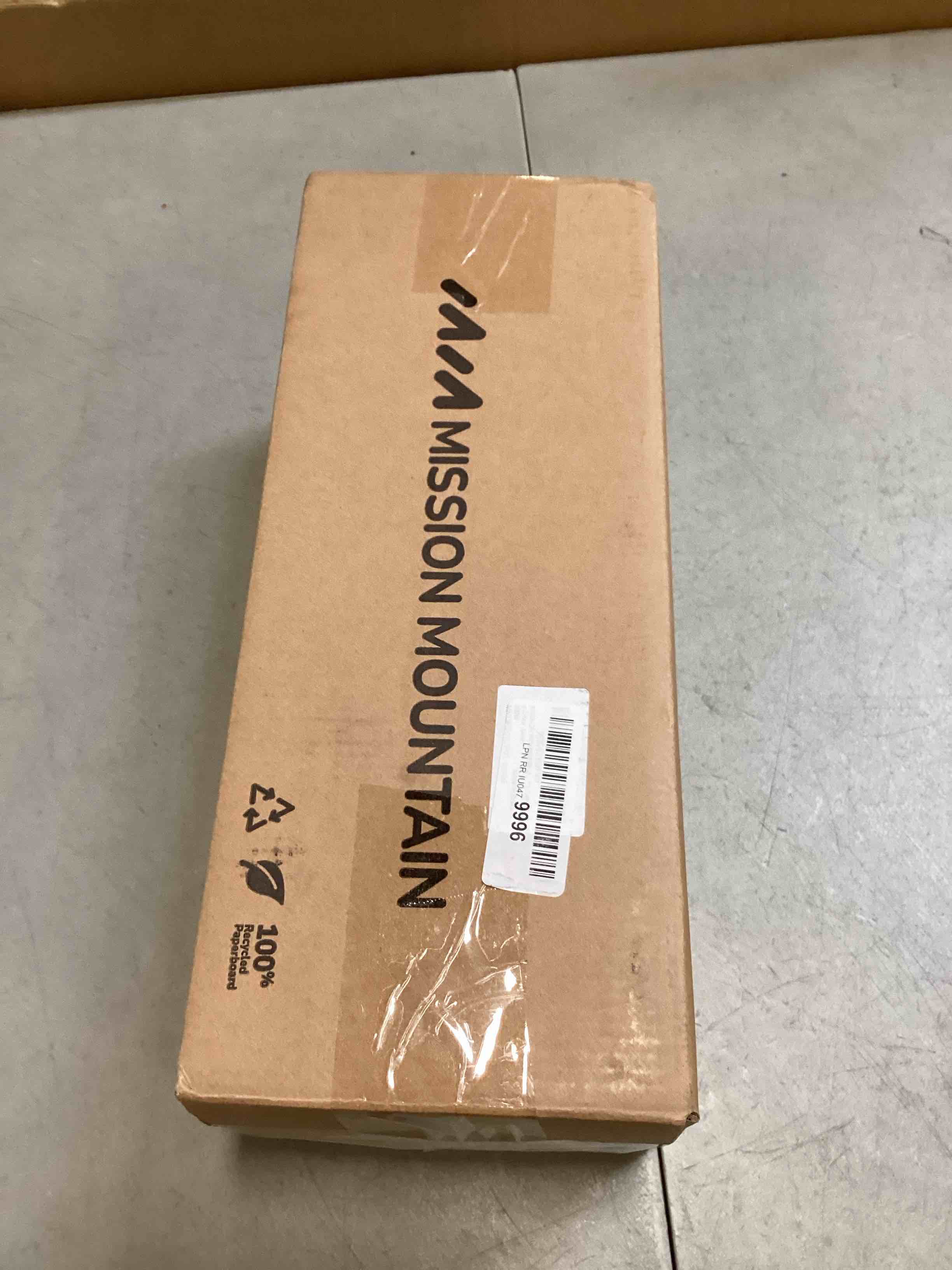 https://s3.amazonaws.com/lotting-images-prod/bidfta/BLU6738863_1720037076561.jpeg