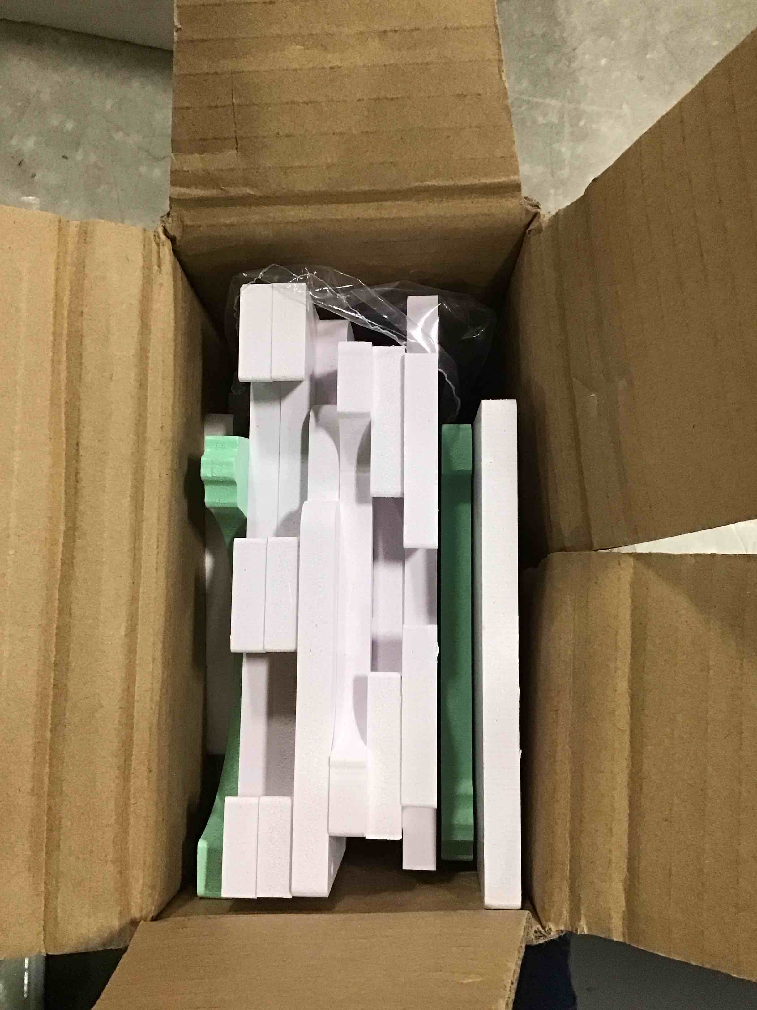 https://s3.amazonaws.com/lotting-images-prod/bidfta/BLU6738922_1720184332388.jpeg
