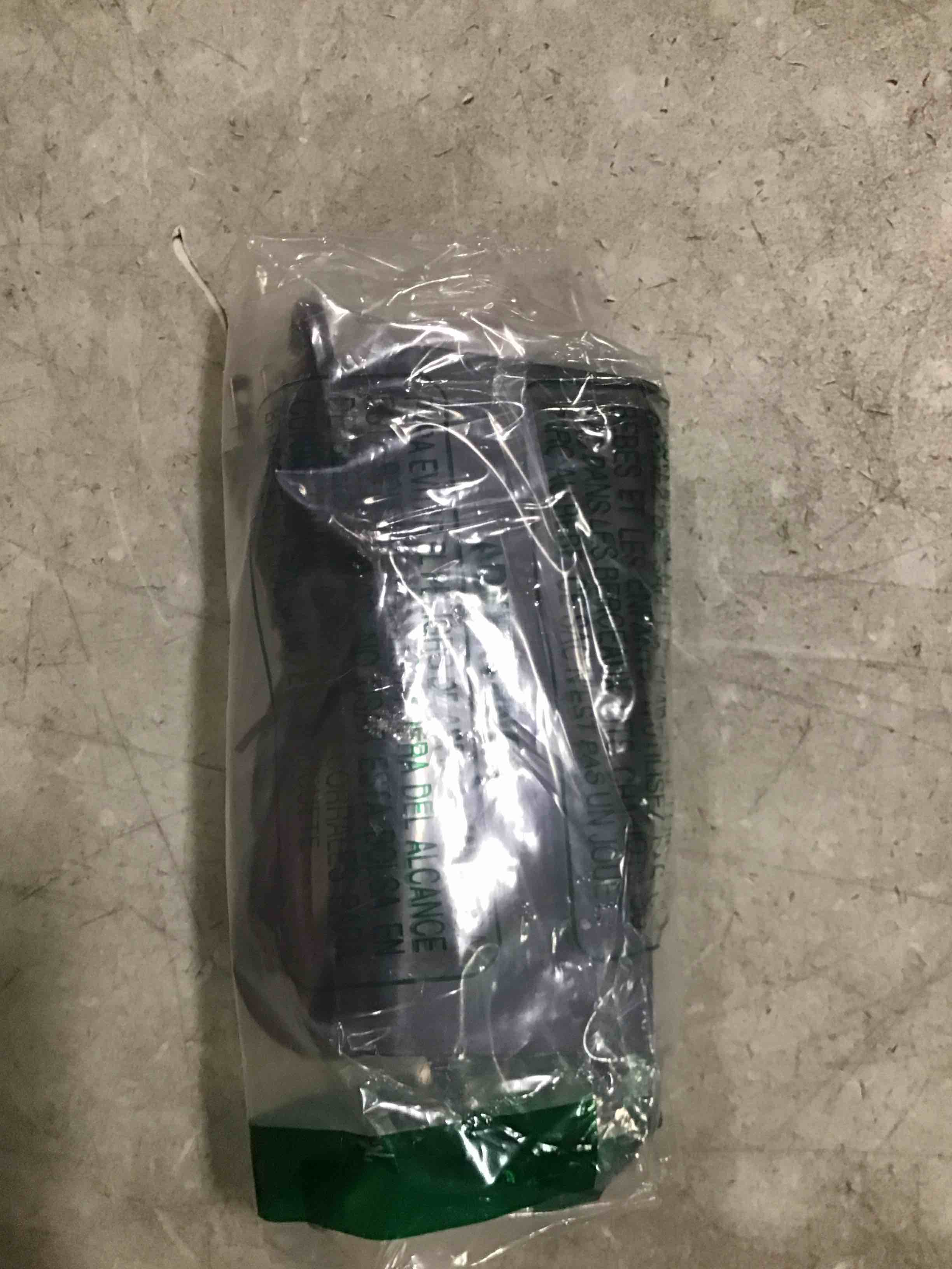 https://s3.amazonaws.com/lotting-images-prod/bidfta/BLU6738969_1720187471625.jpeg