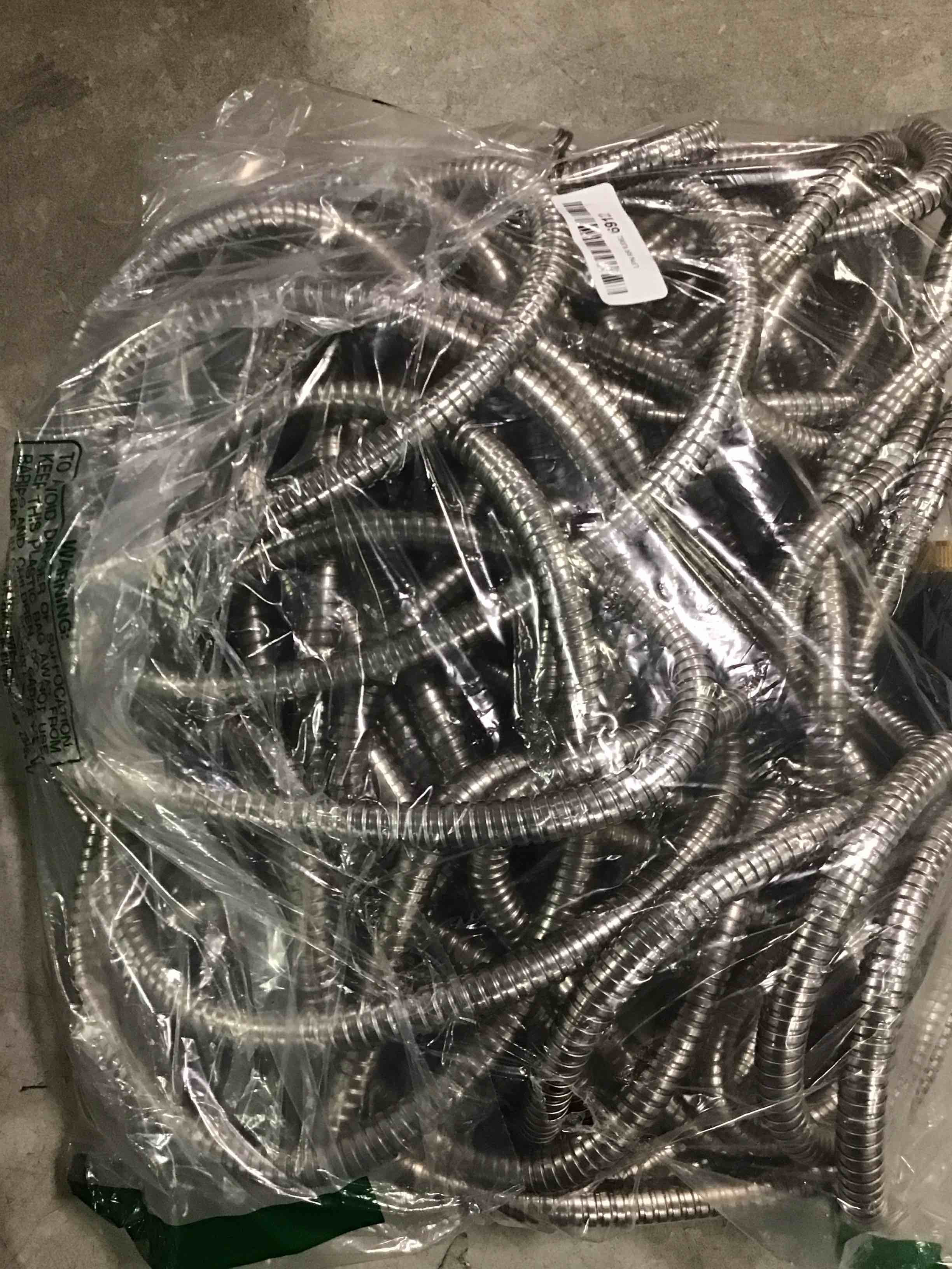 https://s3.amazonaws.com/lotting-images-prod/bidfta/BLU6739091_1720201463795.jpeg