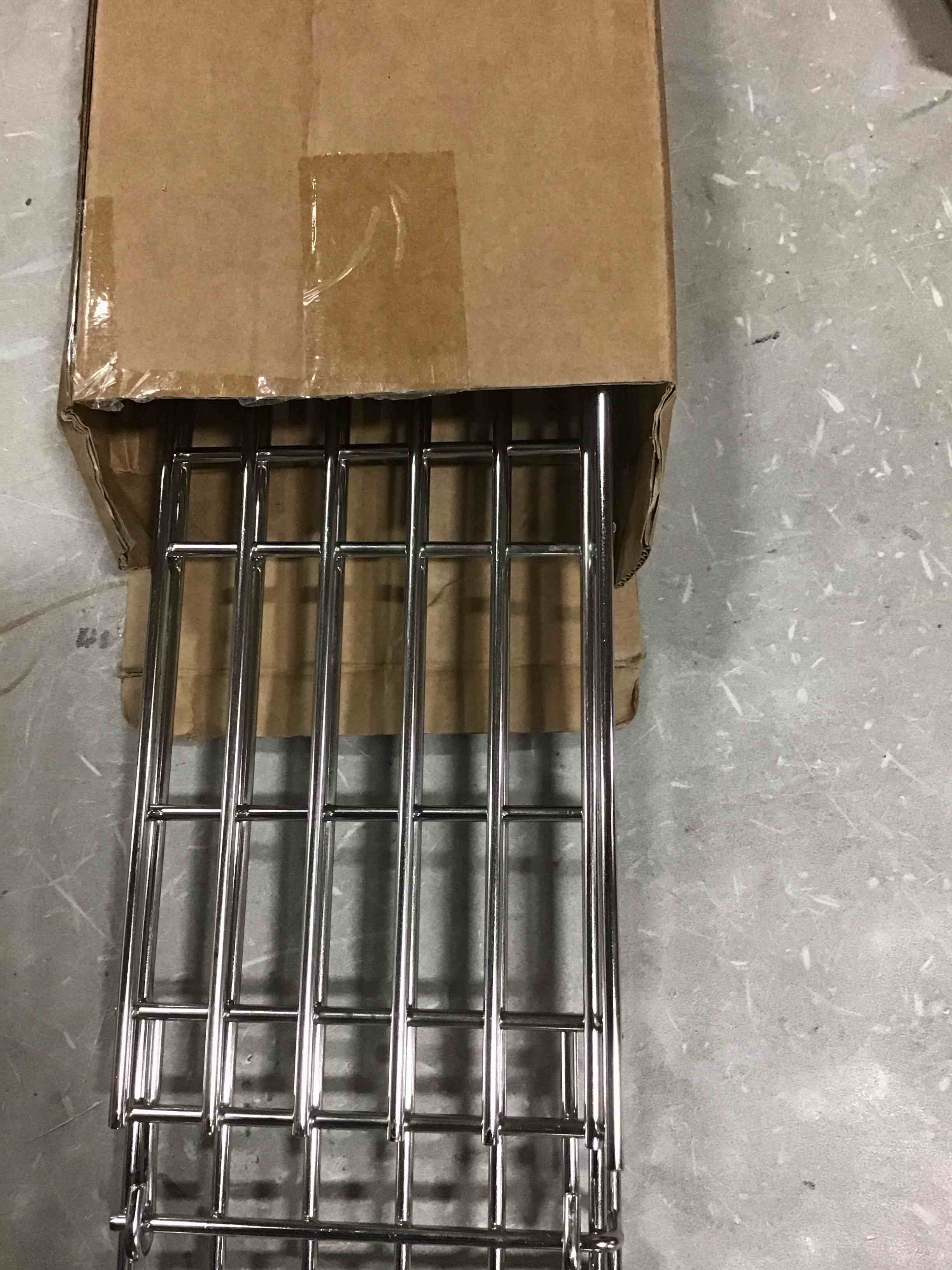 https://s3.amazonaws.com/lotting-images-prod/bidfta/BLU6739686_1720616412681.jpeg