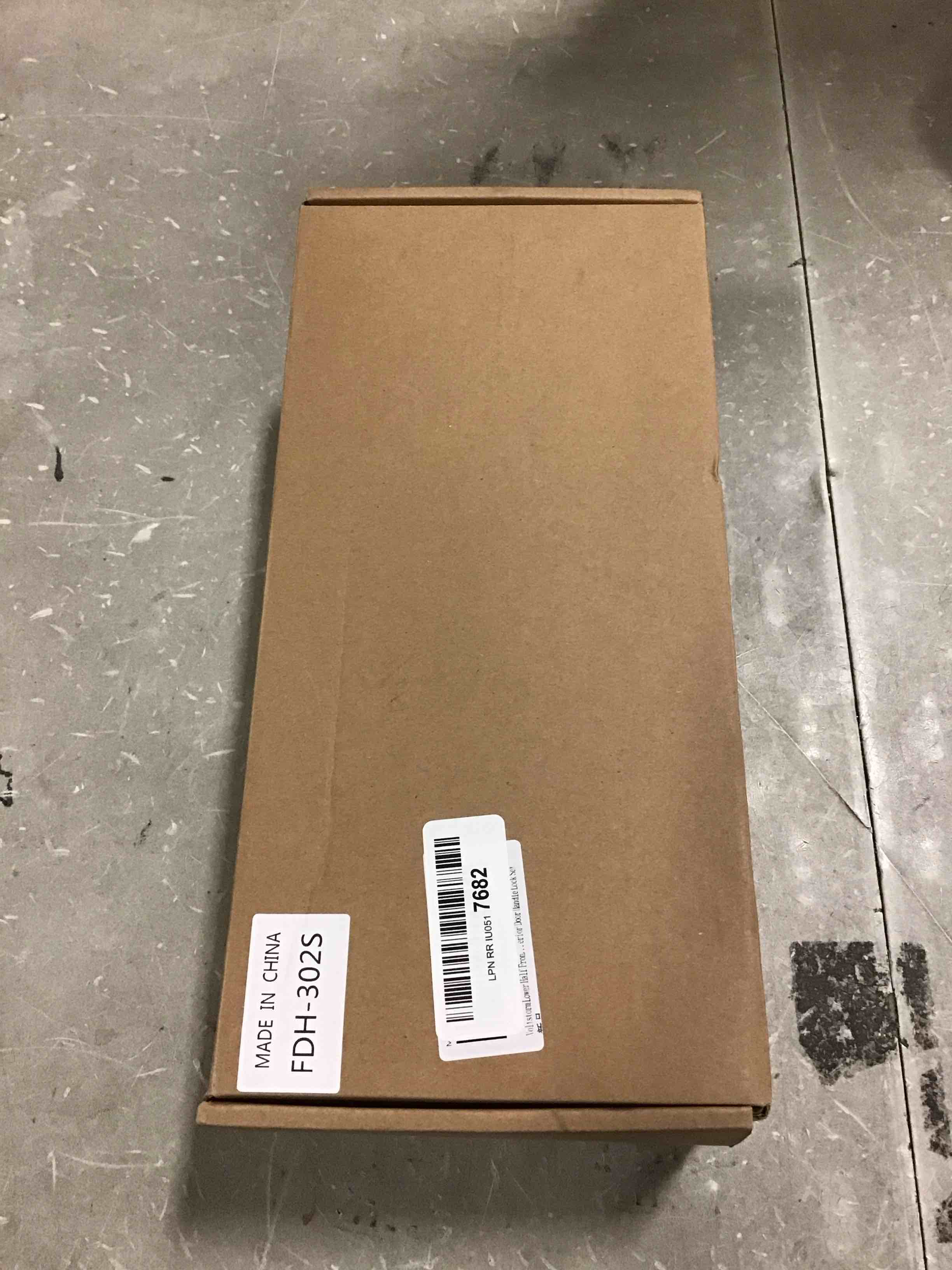 https://s3.amazonaws.com/lotting-images-prod/bidfta/BLU6739695_1720617114129.jpeg